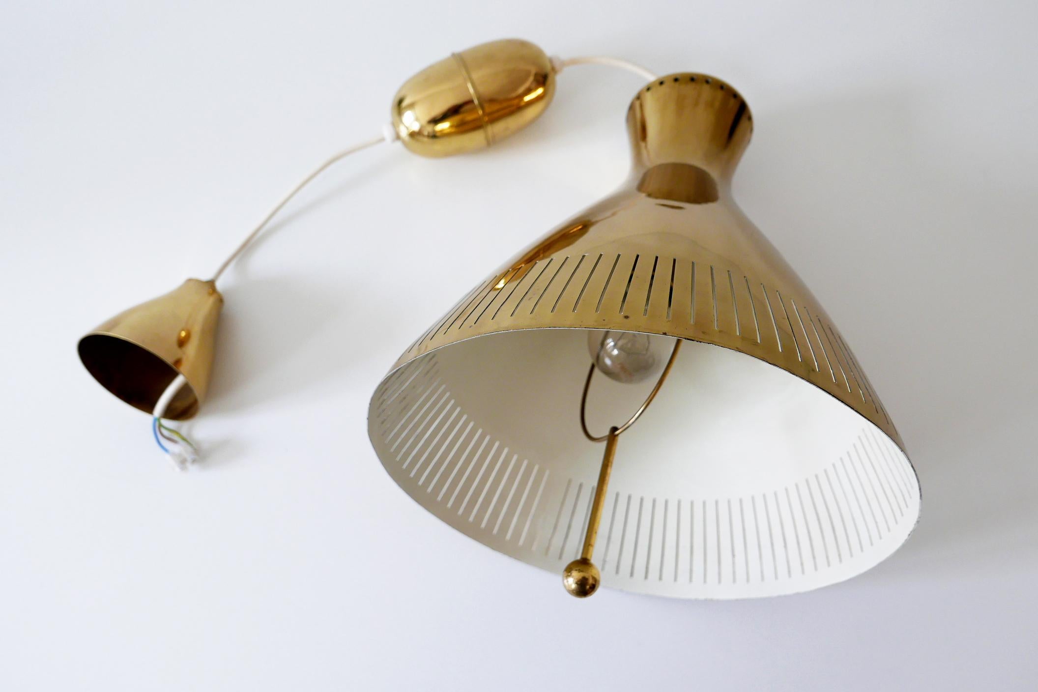 Midcentury Counterweight Brass Pendant Lamp by Vereinigte Werkstätten, 1960s 12