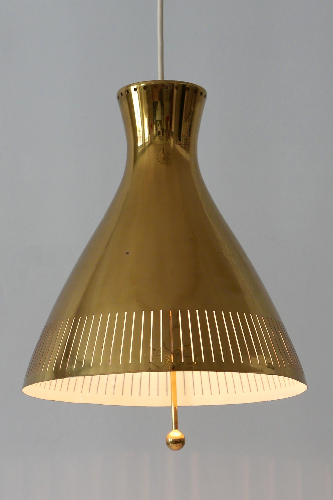 Mid-20th Century Midcentury Counterweight Brass Pendant Lamp by Vereinigte Werkstätten, 1960s