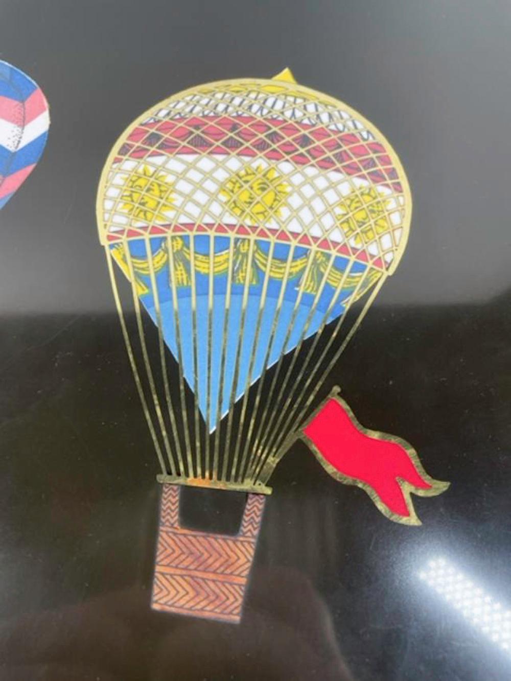 Couroc Phenolharz-Tablett aus der Mitte des Jahrhunderts mit Harz- und Messing-Intarsien für Heißluftballons (Moderne der Mitte des Jahrhunderts) im Angebot