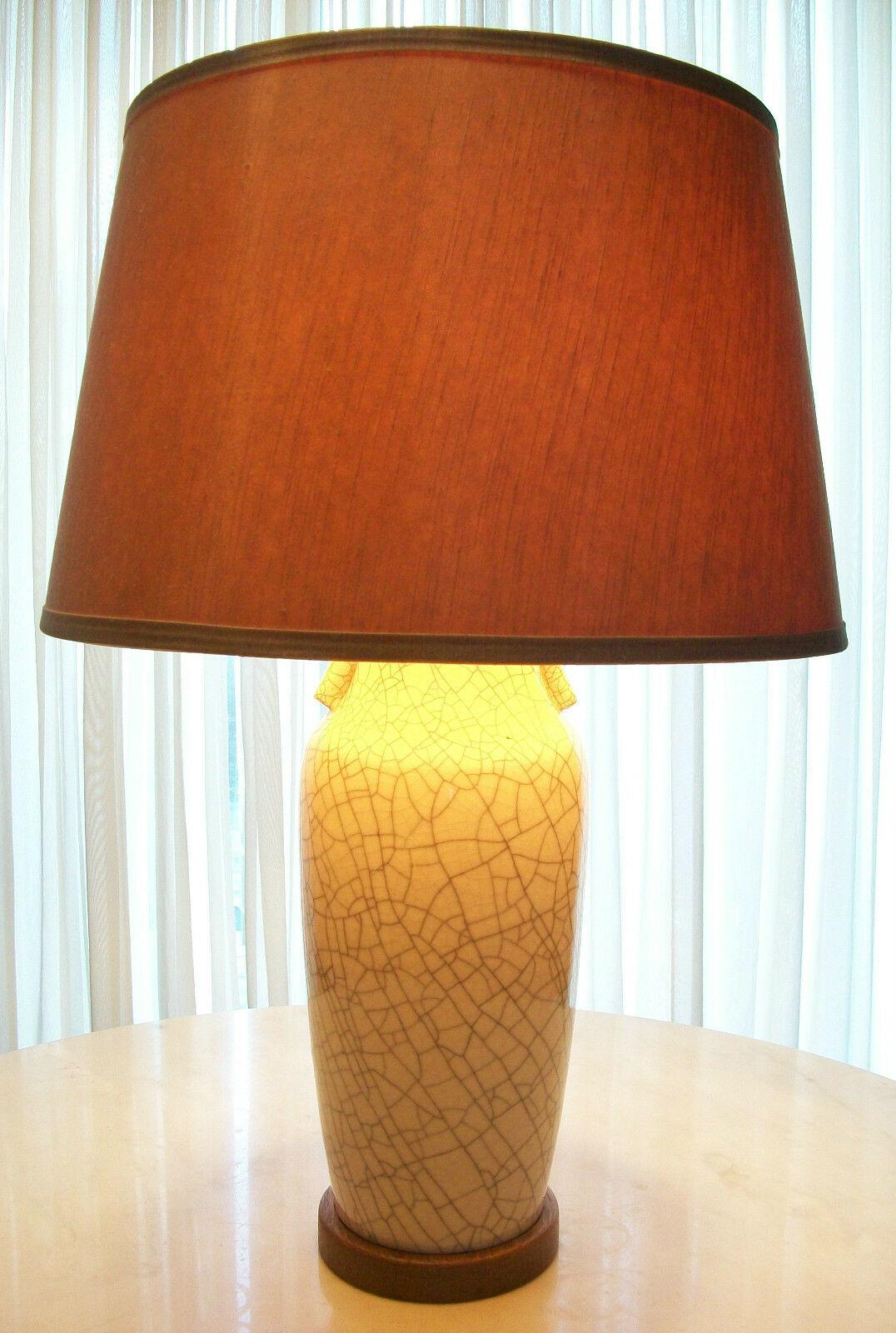 Extraordinary quality and design - Mid-Century Modern - crackle glaze ceramic lamp with original solid oak base/cap/finial and fittings - marked on the ceramic base - Made in Japan - impressed multi character Japanese mark - circa 1940. The harp is