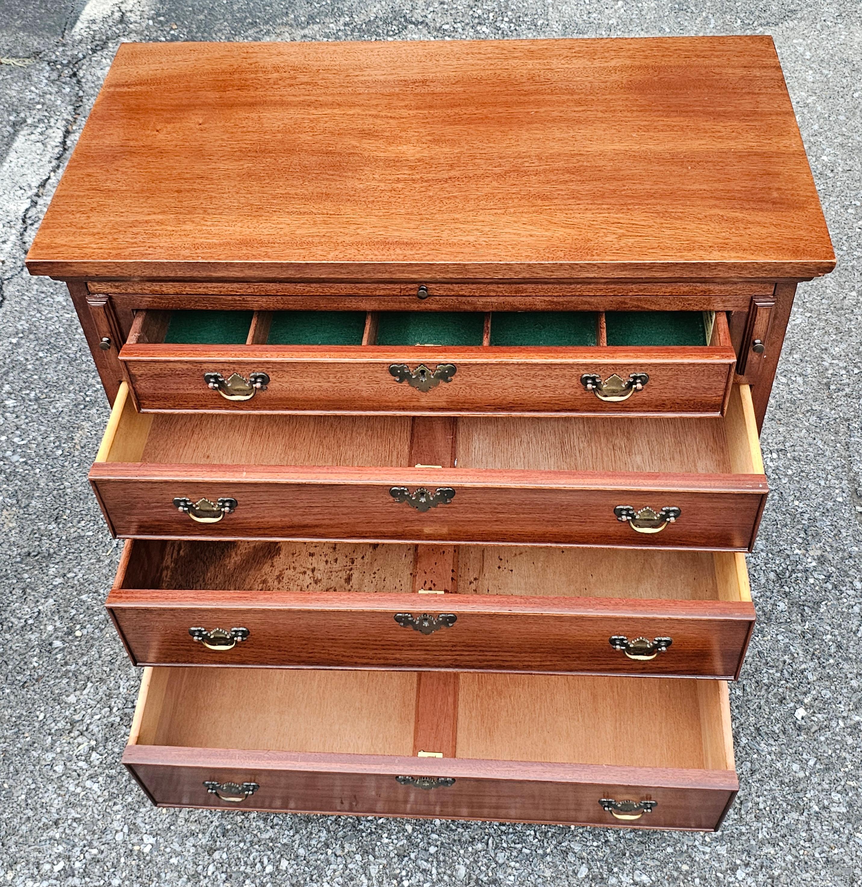 Mid Century Craftique Mahogany Secretery Chest of Drawers with Locks and Keys For Sale 4