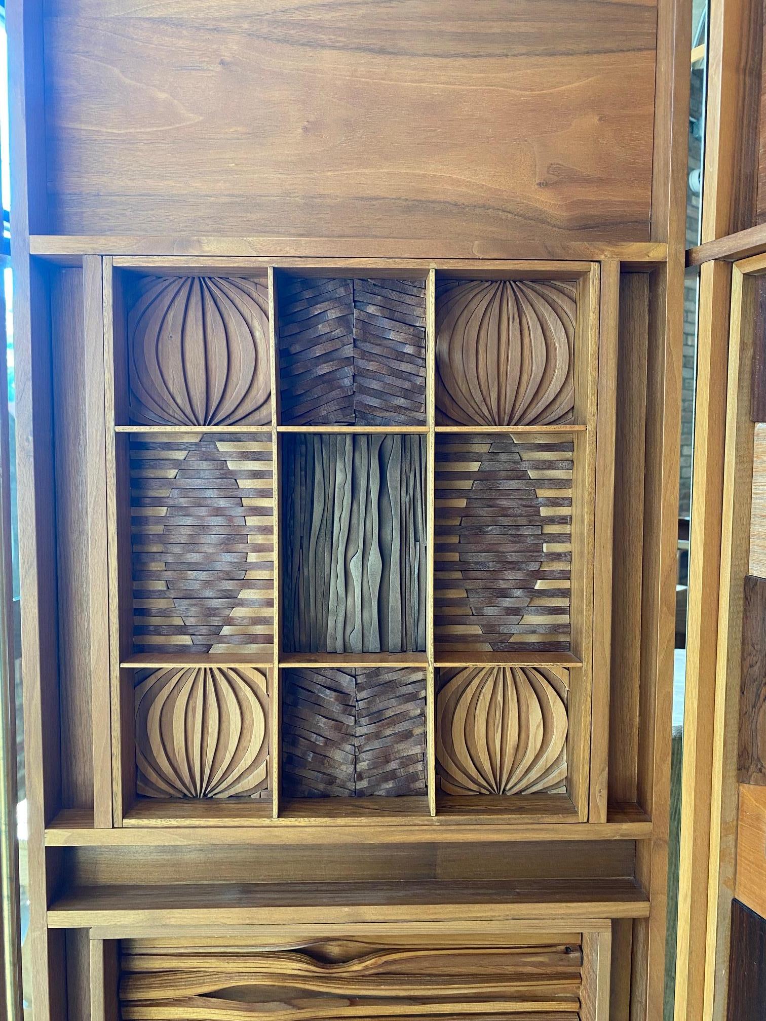 Mid-Century Craftsman Four Panel Wood Screen, USA, 1970's For Sale 1