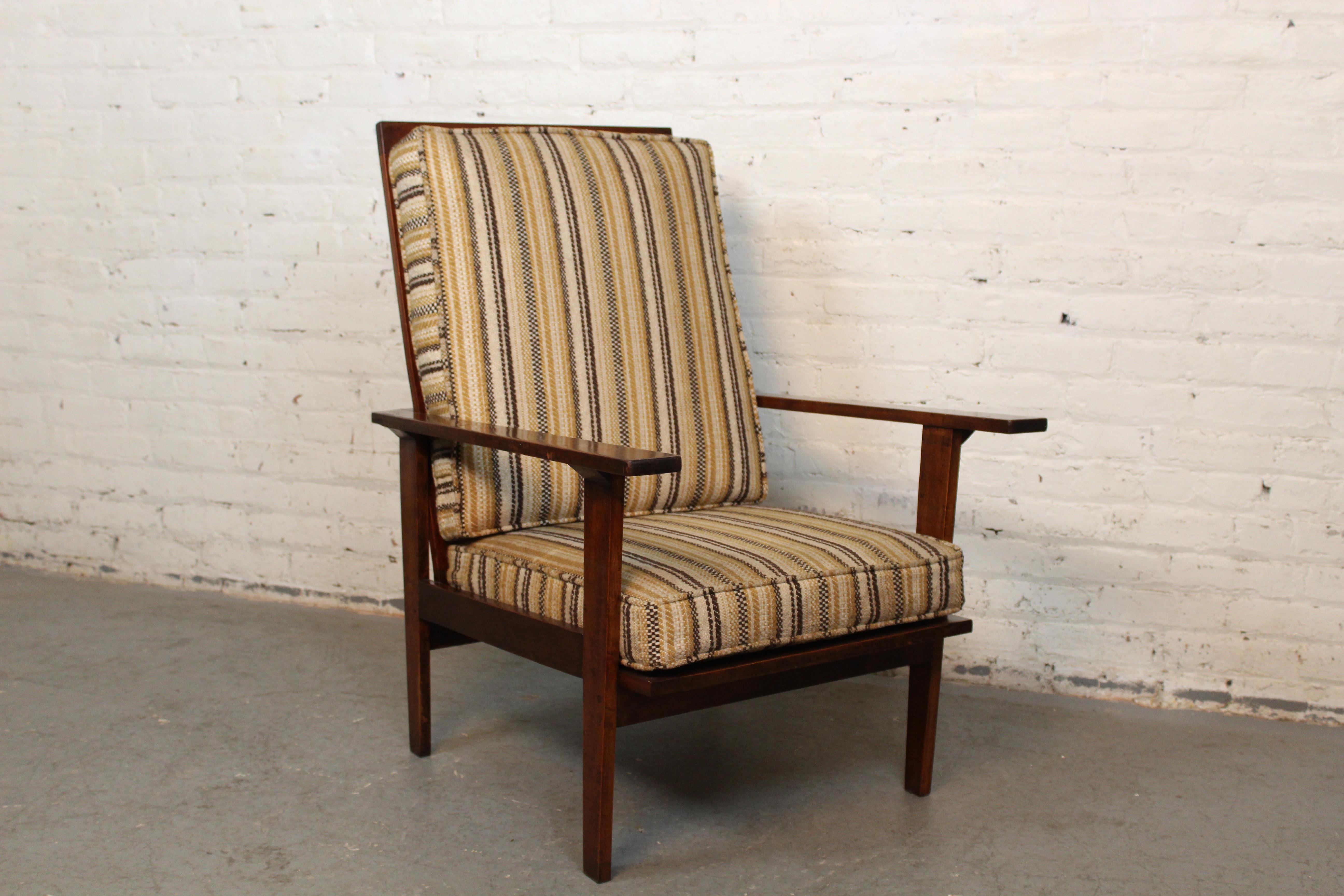 Mid-Century Craftsman Oak + Tweed Morris Chair For Sale 8