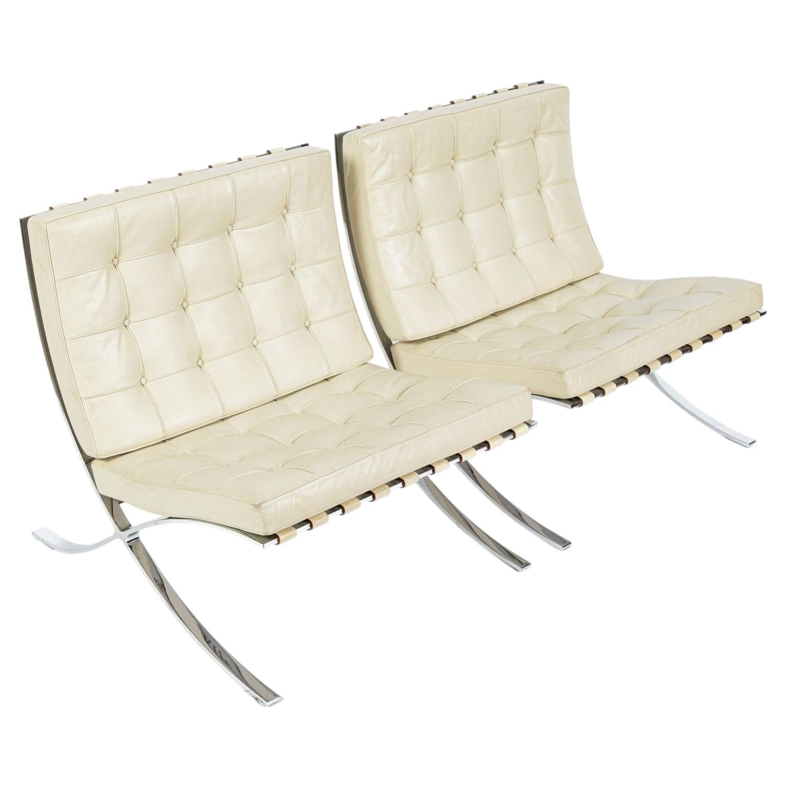 Mid Century Cream Barcelona Chairs by Mies van der Rohe for Knoll, 1980s For Sale