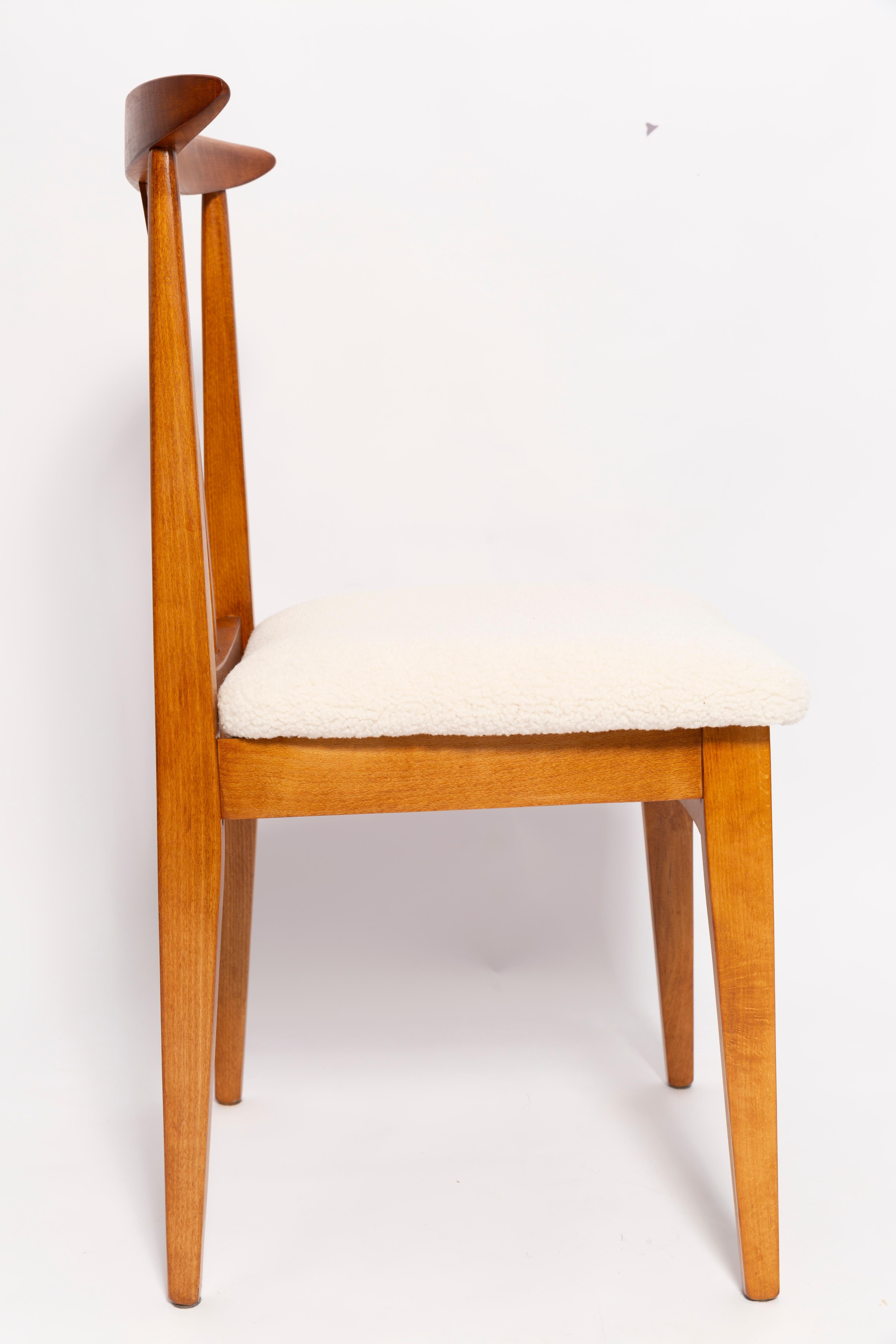 Polish Mid-Century Cream Ivory Boucle Chair, Designed by M. Zielinski, Europe, 1960s For Sale