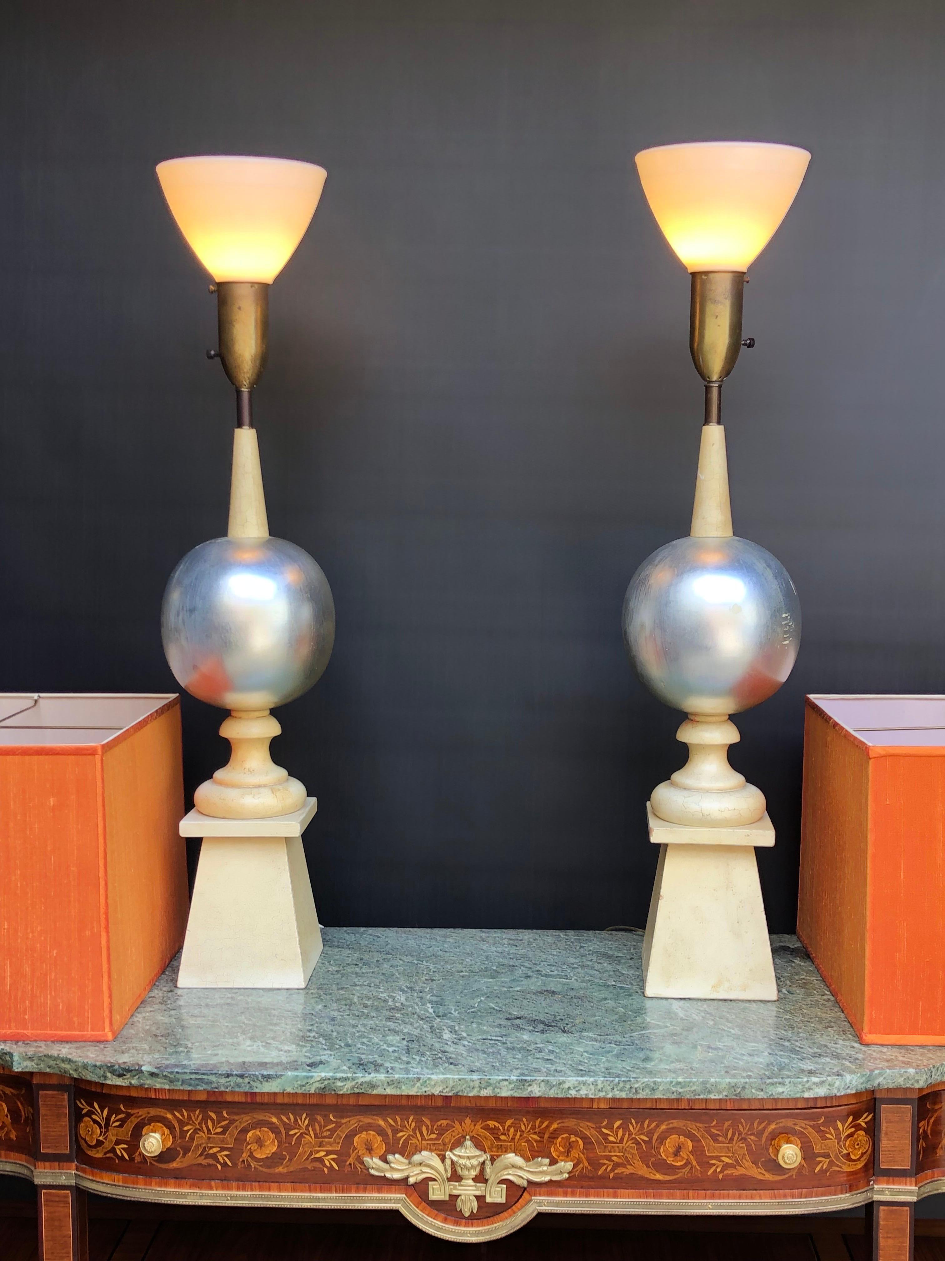 Hollywood Regency Mid-Century Cream Lacquered & Silver Leafed Pair of Spire Lamps By James Mont  