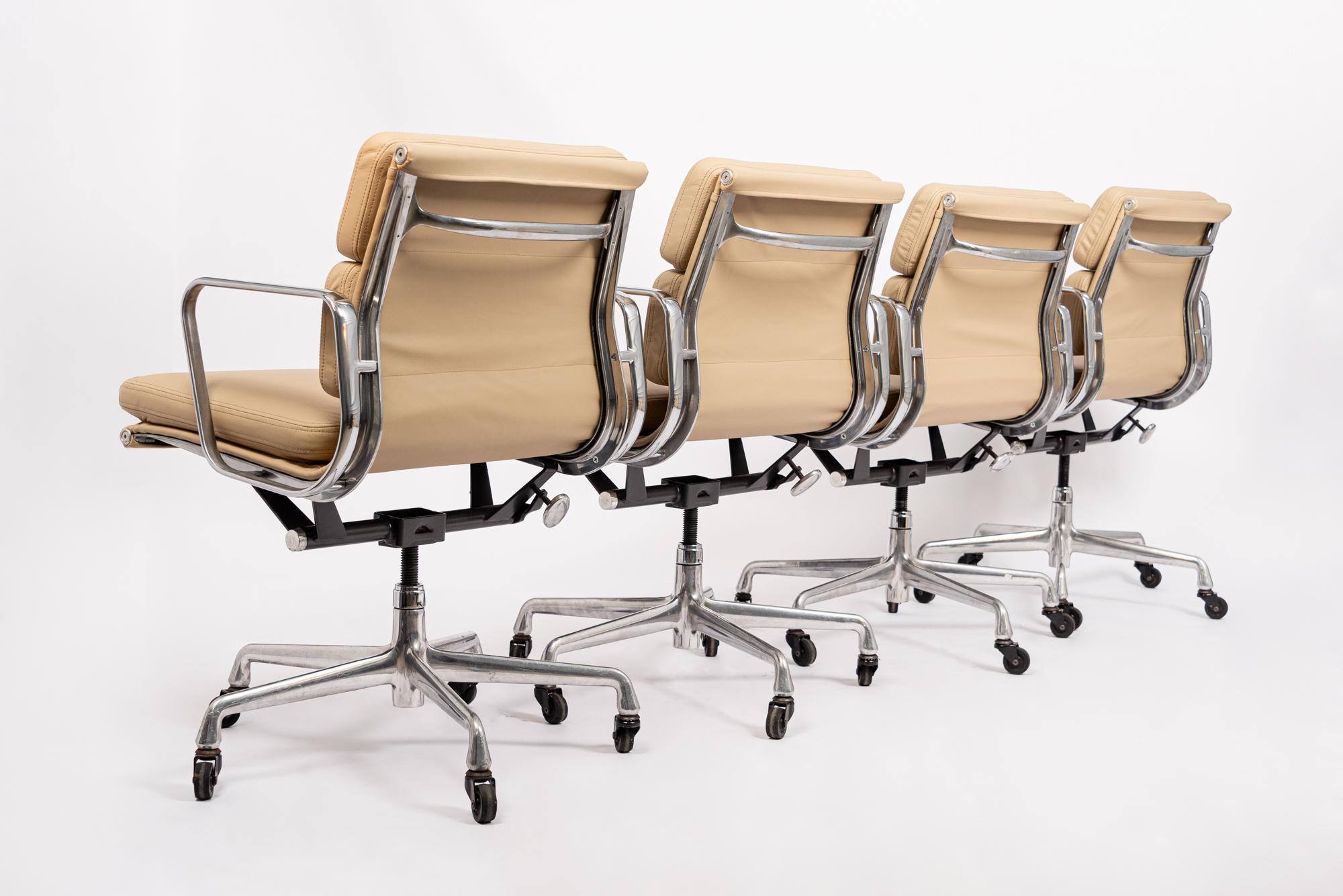 Aluminum 6 Mid Century Cream Leather Office Chairs by Eames for Herman Miller