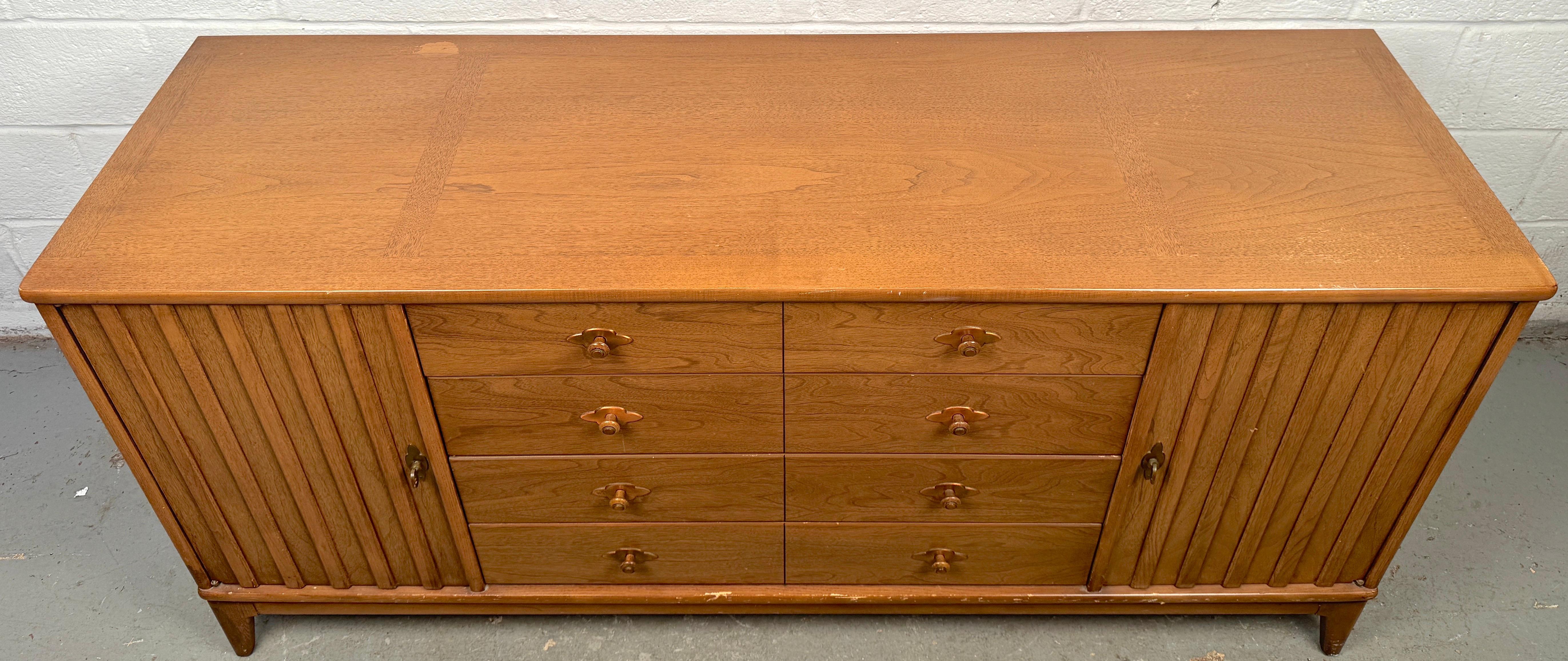 American Mid-Century Credenza By Broyhill For Sale