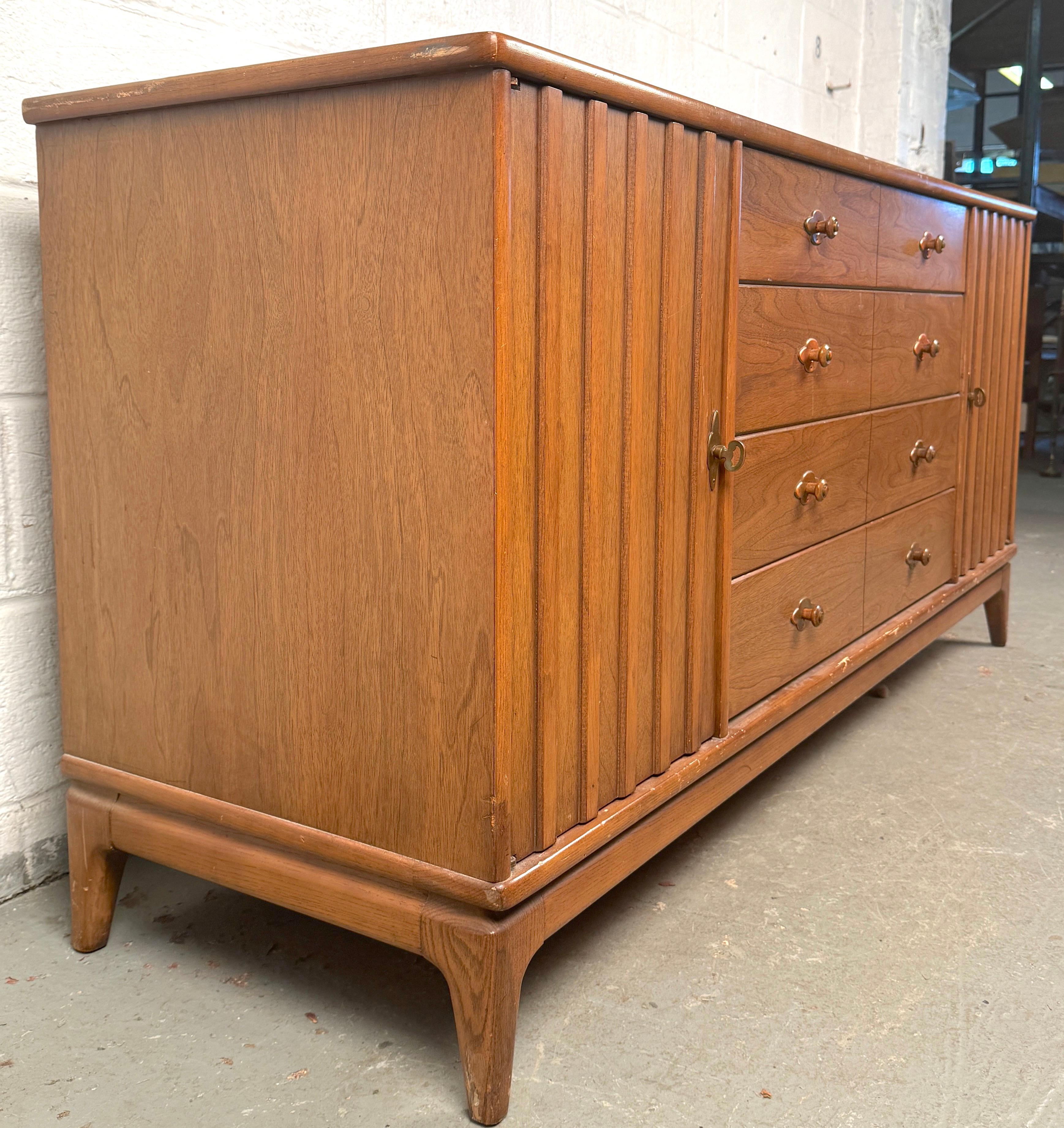 Wood Mid-Century Credenza By Broyhill For Sale