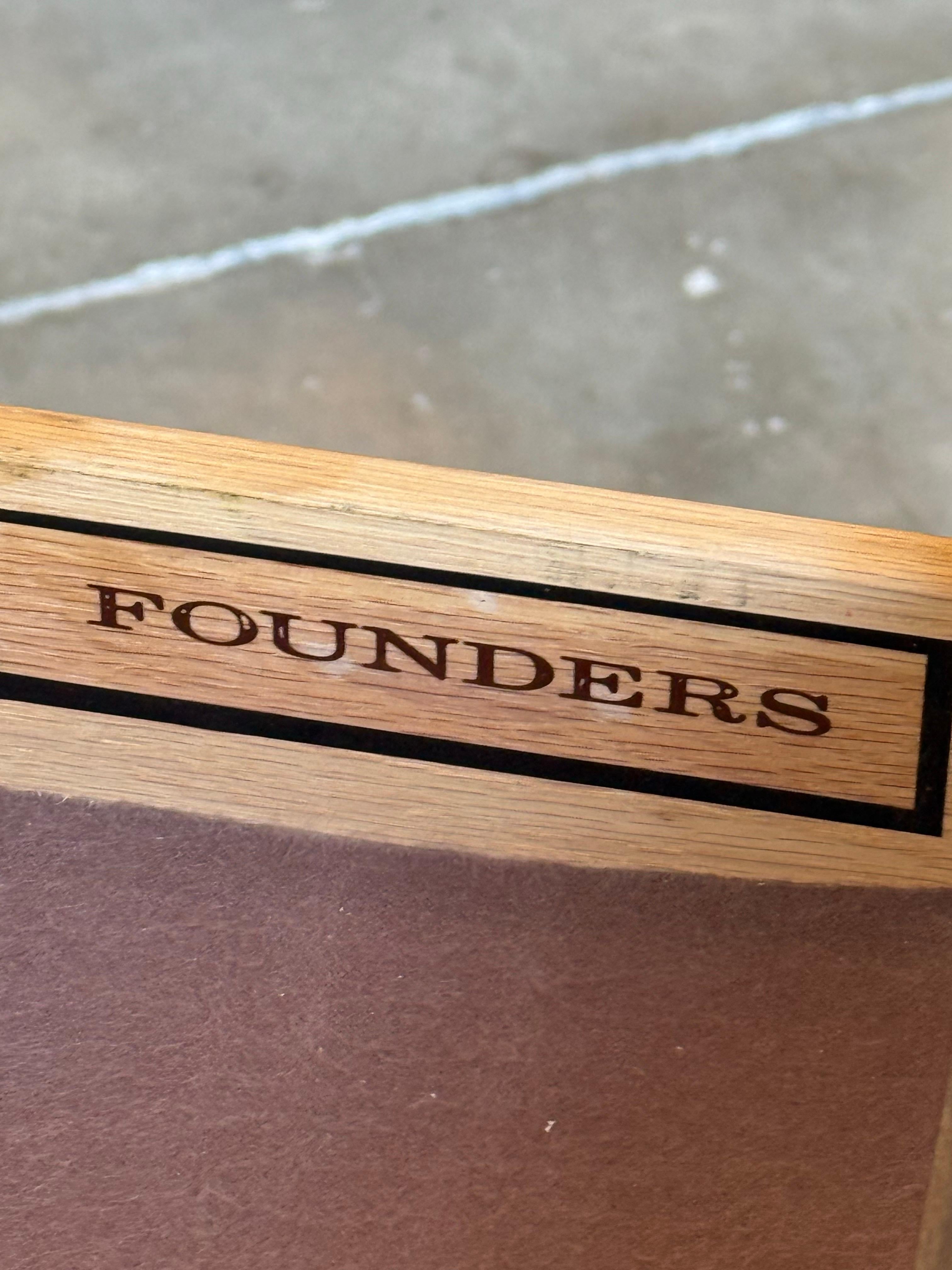 Credenza di metà secolo di Founders in vendita 6