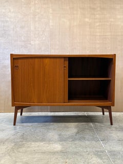 Credenza di metà secolo di Laurtis M. I. Larsen
