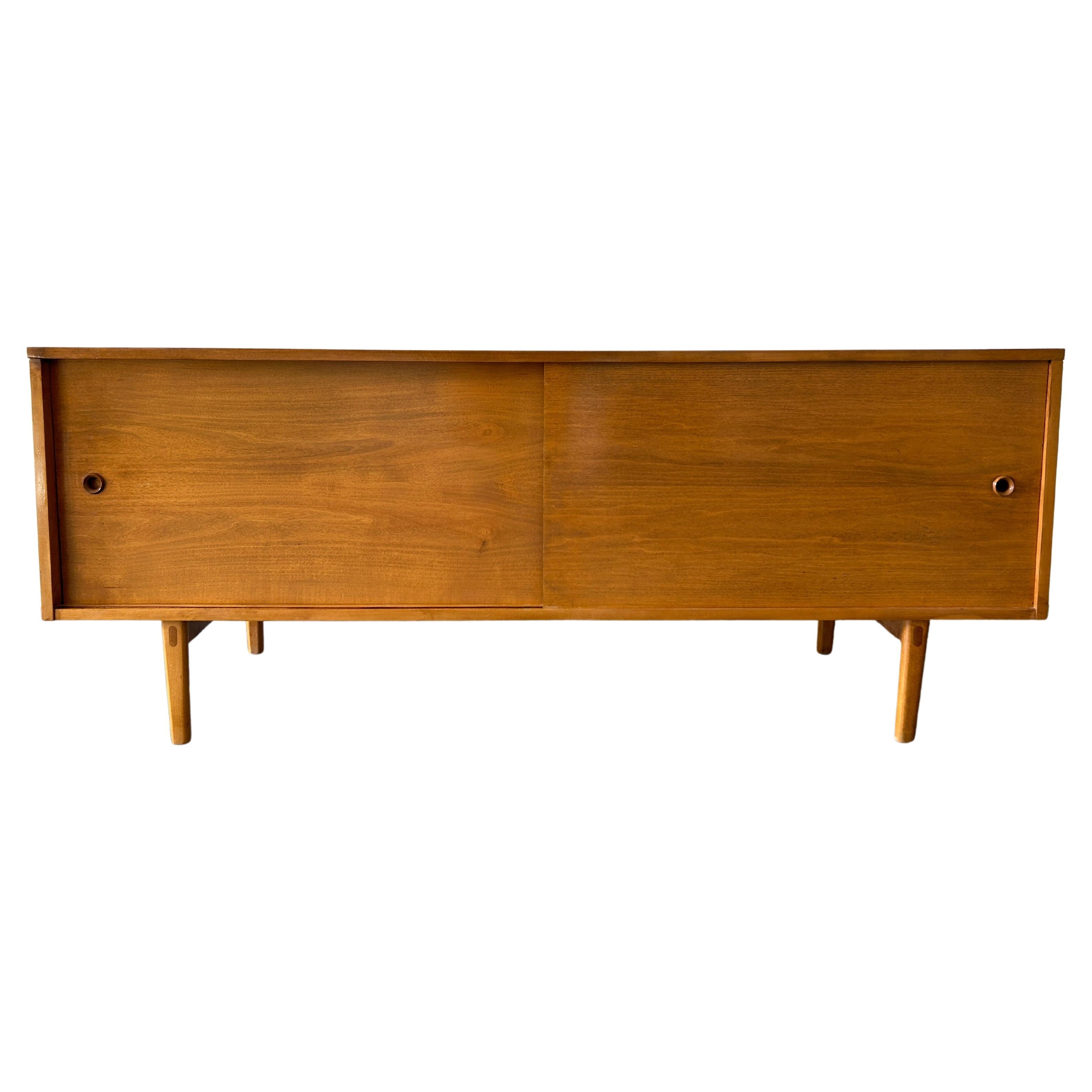 Mid-Century Credenza by Paul McCobb Planner Group #1513 Blonde Doors Maple For Sale