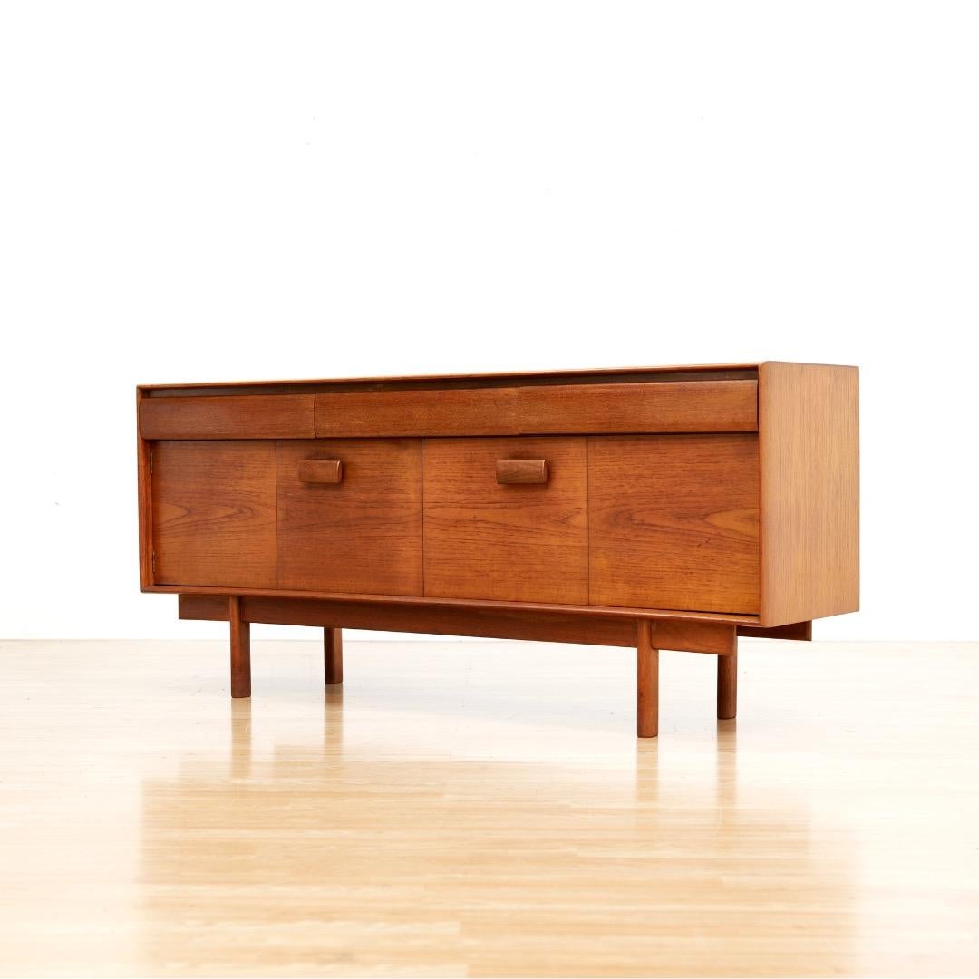 Mid Century Credenza by Philip Hussey for White & Newton In Good Condition For Sale In Los Angeles, CA