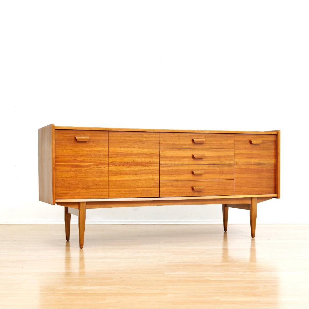 Crédence du milieu du siècle par Uniflex Furniture Bon état - En vente à Los Angeles, CA