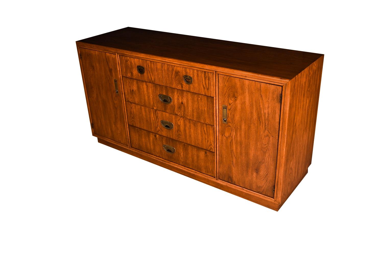 Mid-Century Credenza Dresser Boho Drexel “Accolade” Campaign Dresser In Good Condition For Sale In Baltimore, MD