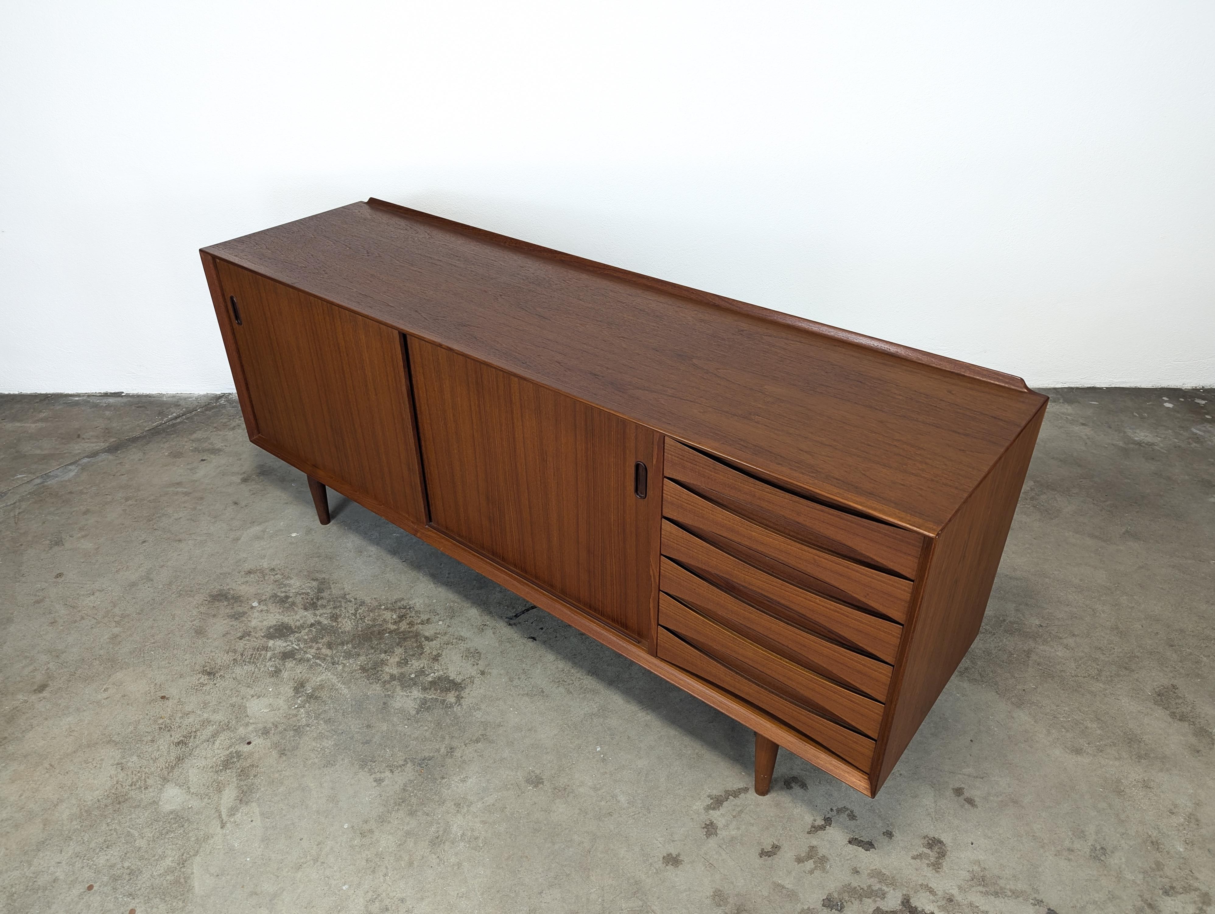 Mid Century Credenza/Sideboard by Arne Vodder for Sibast Møbelfabrik, C1950s 4