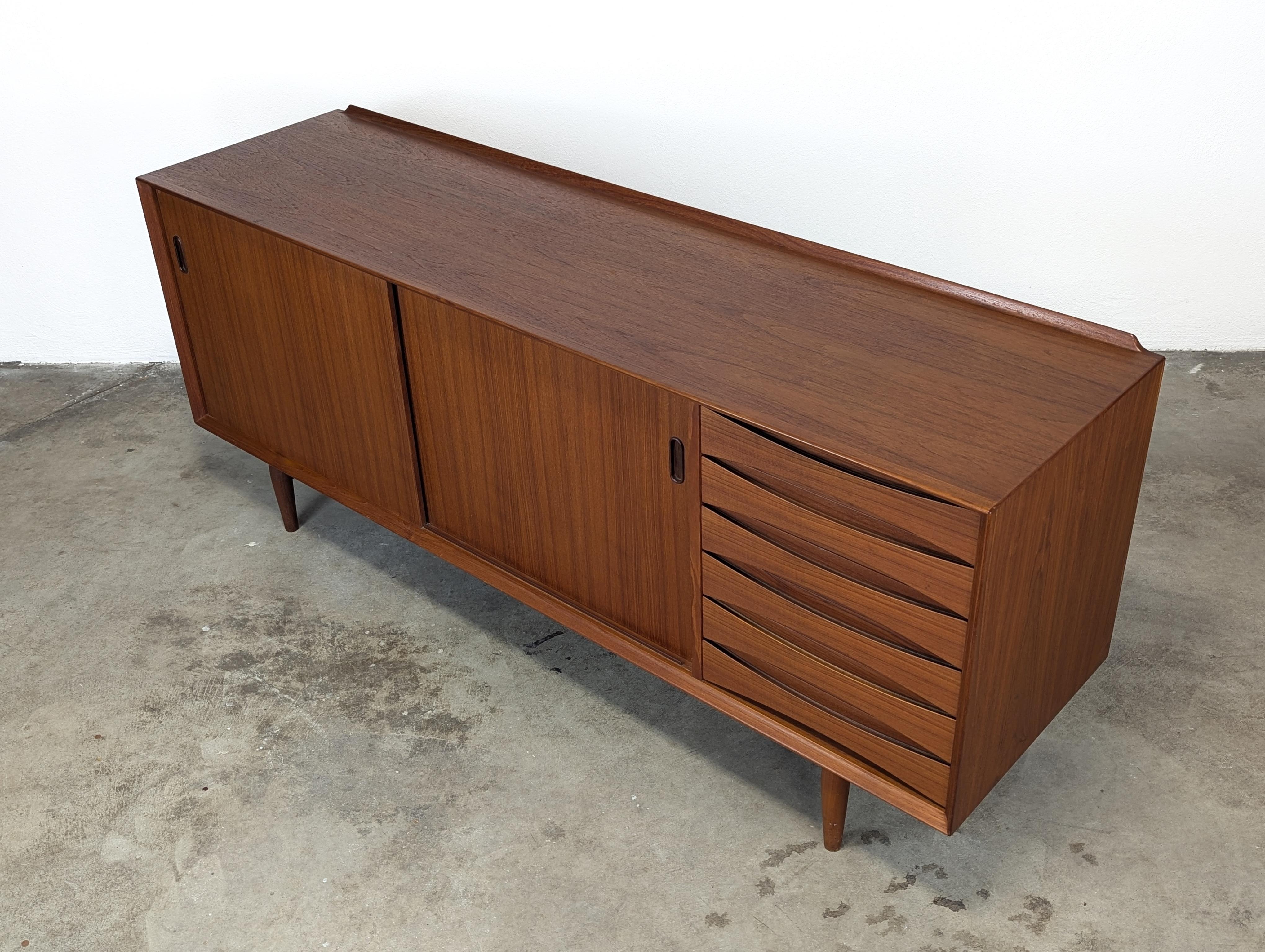 Mid Century Credenza/Sideboard by Arne Vodder for Sibast Møbelfabrik, C1950s 6