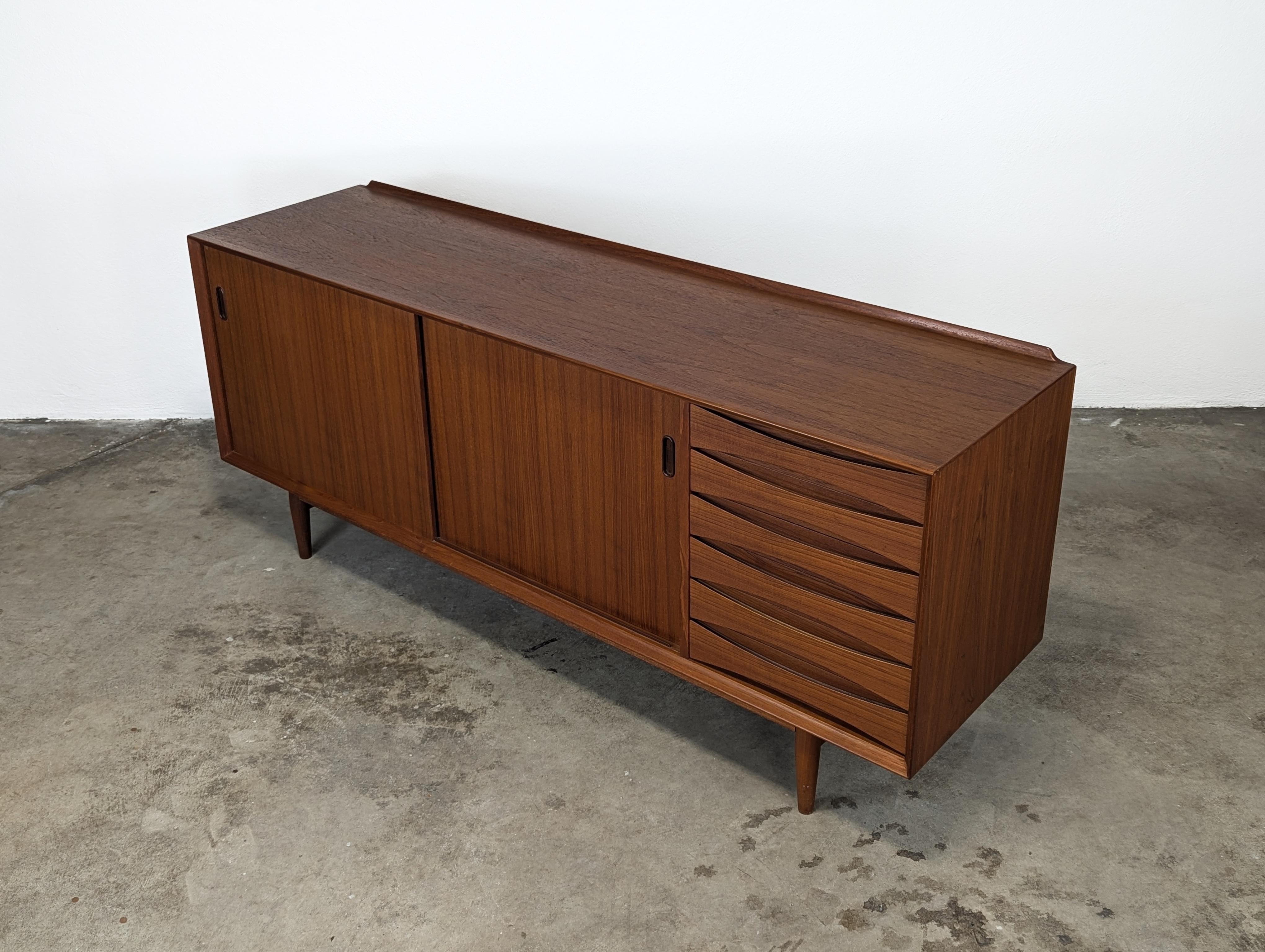 Mid Century Credenza/Sideboard by Arne Vodder for Sibast Møbelfabrik, C1950s 7