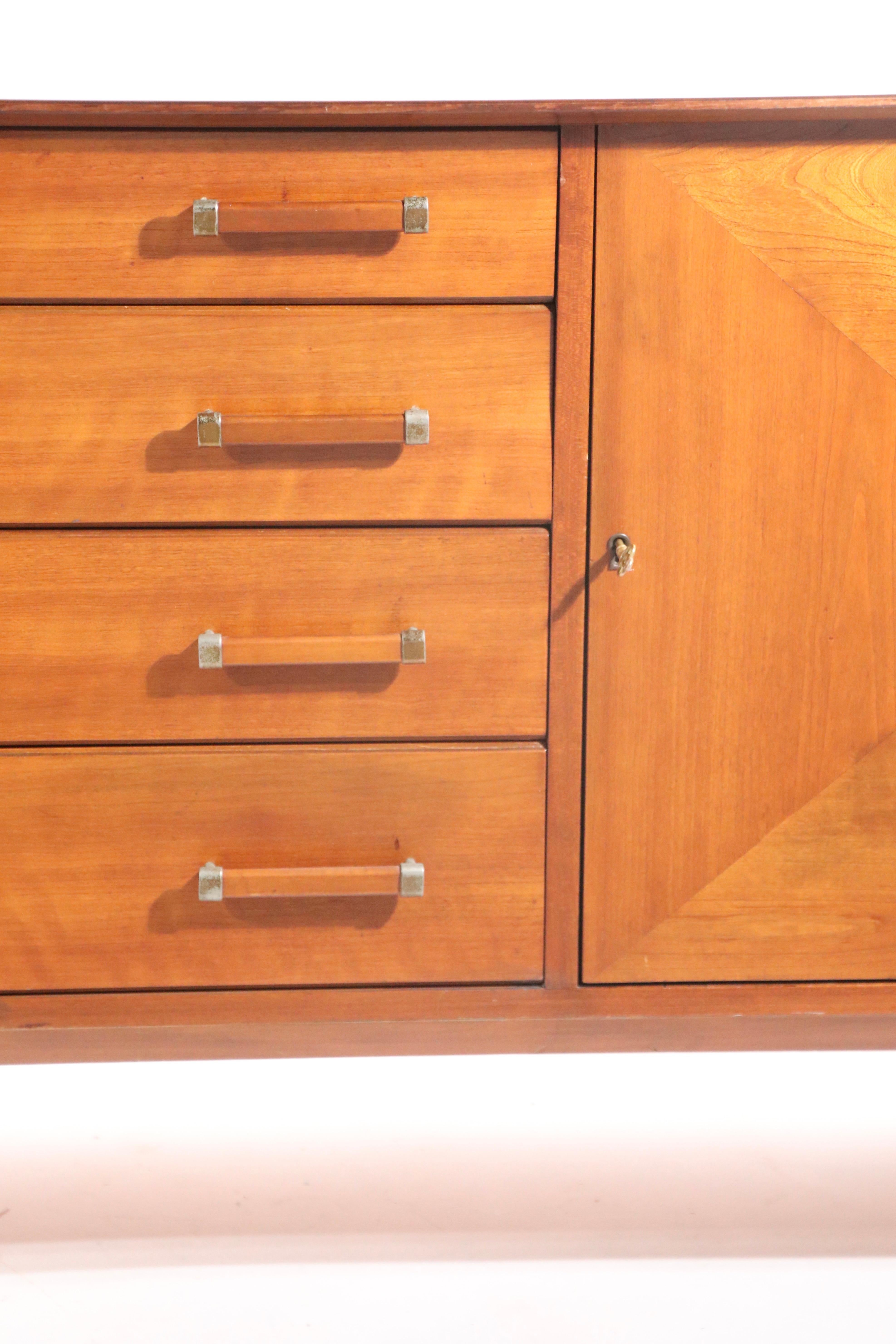 Mid Century Credenza Sideboard Dresser by Renzo Rutily for Johnson Furniture Co. 8