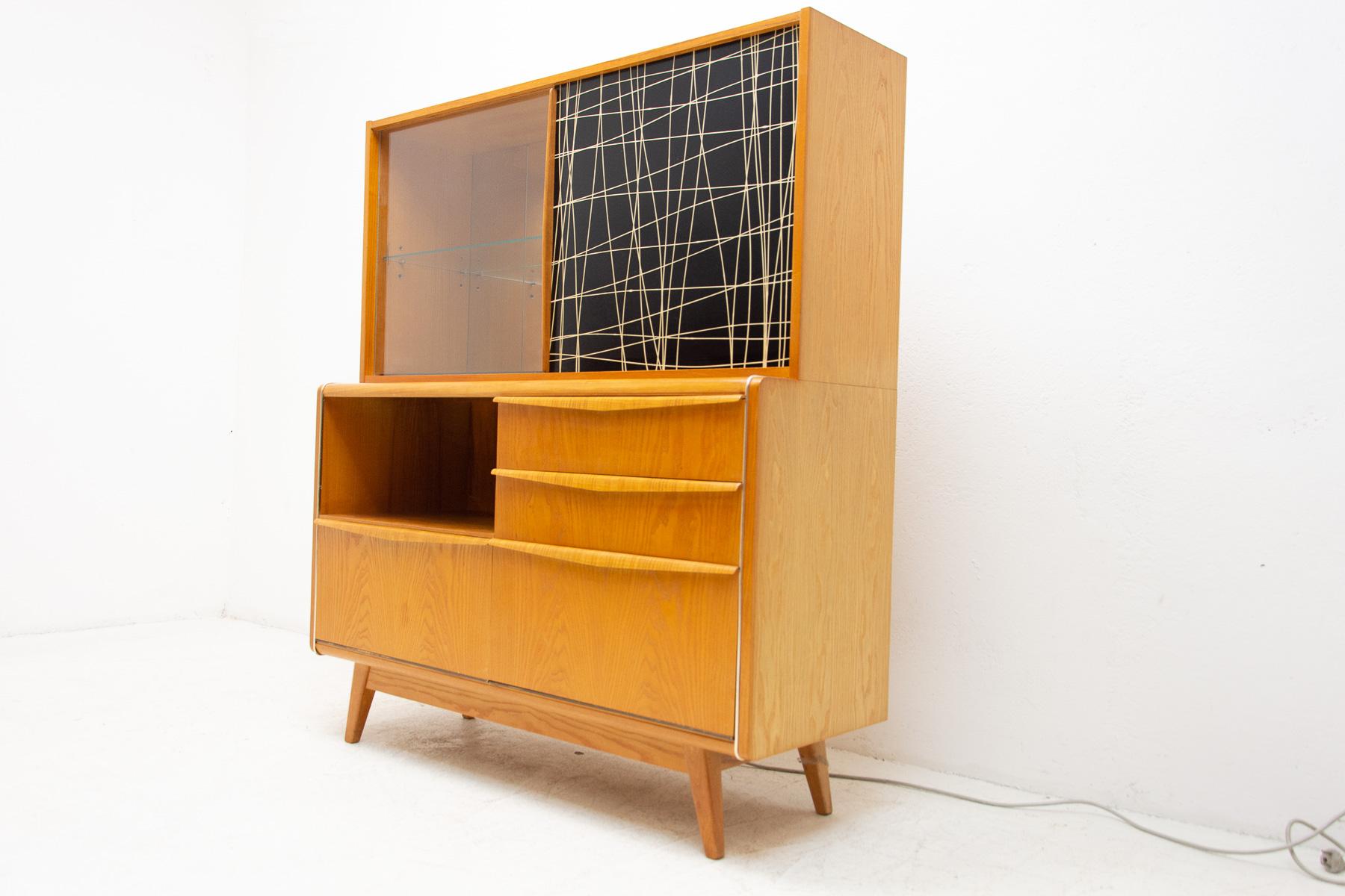 Czech Mid Century Credenza U-300 by Hubert Nepožitek & Bohumil Landsman for Jitona, 60'