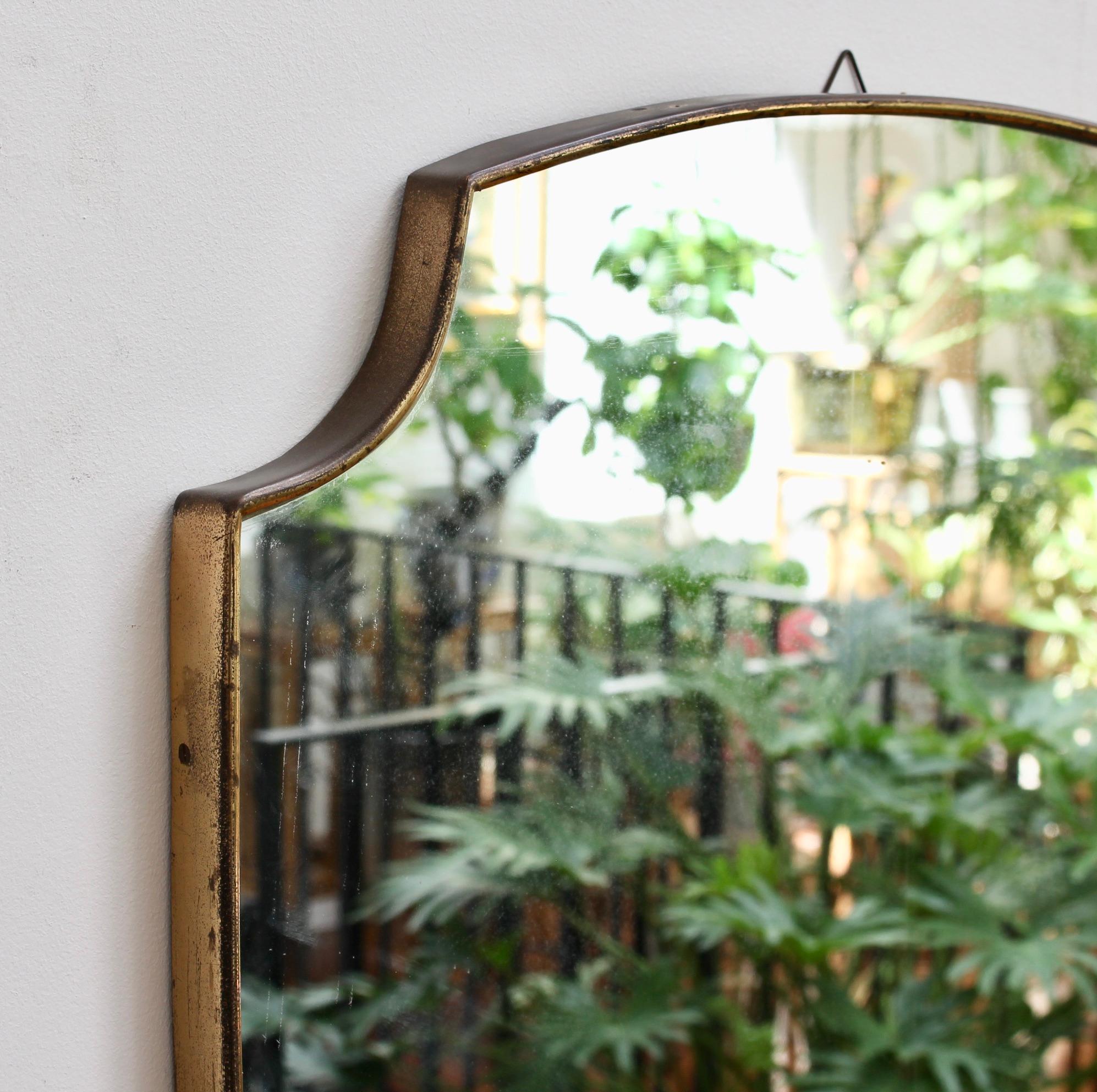 Midcentury Crest-Shaped Italian Wall Mirror with Brass Frame 'circa 1950s' In Fair Condition In London, GB