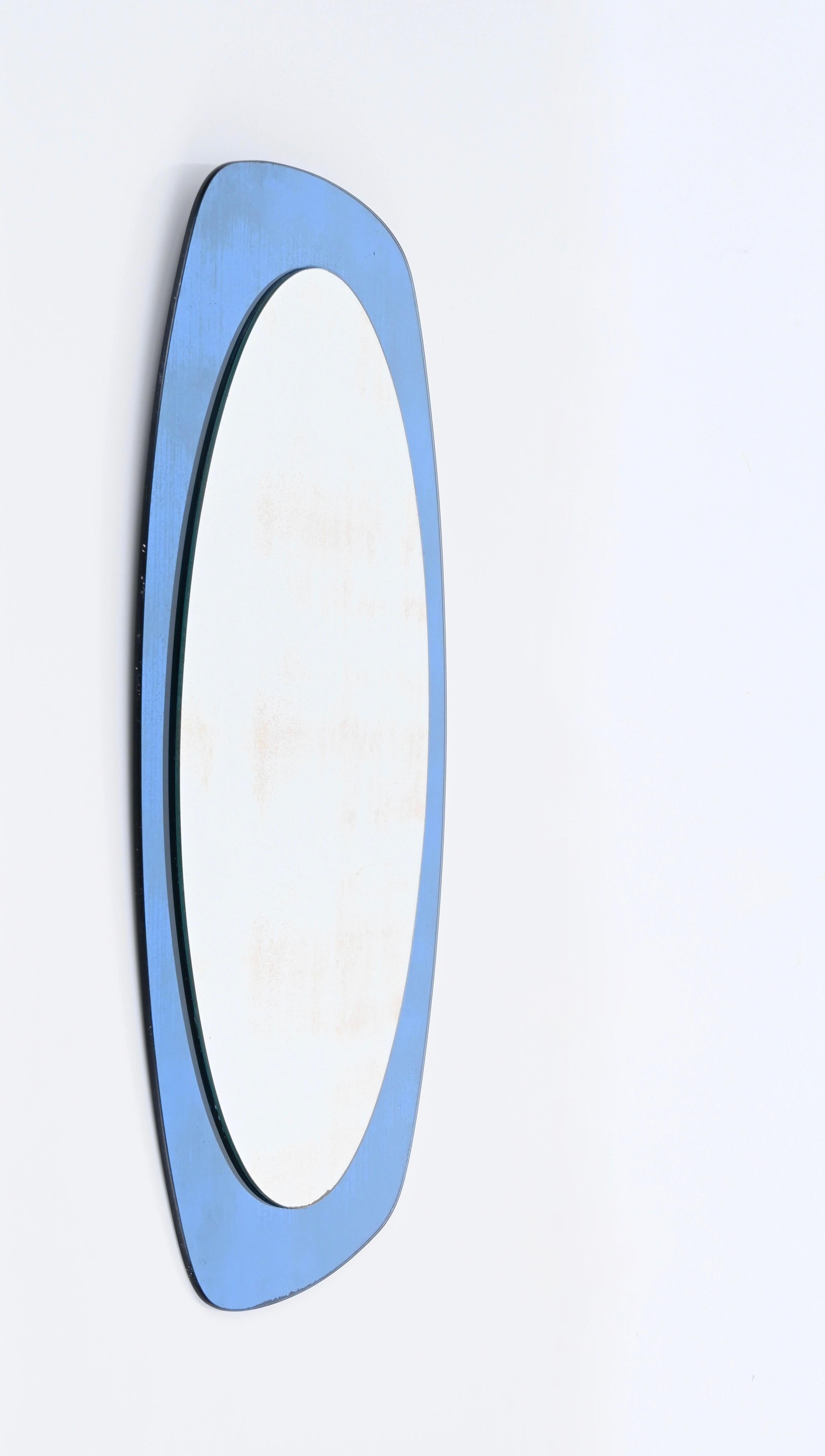 Mid-Century Cristal Art Oval Wall Mirror with Blue Glass Frame, Italy 1960s For Sale 4