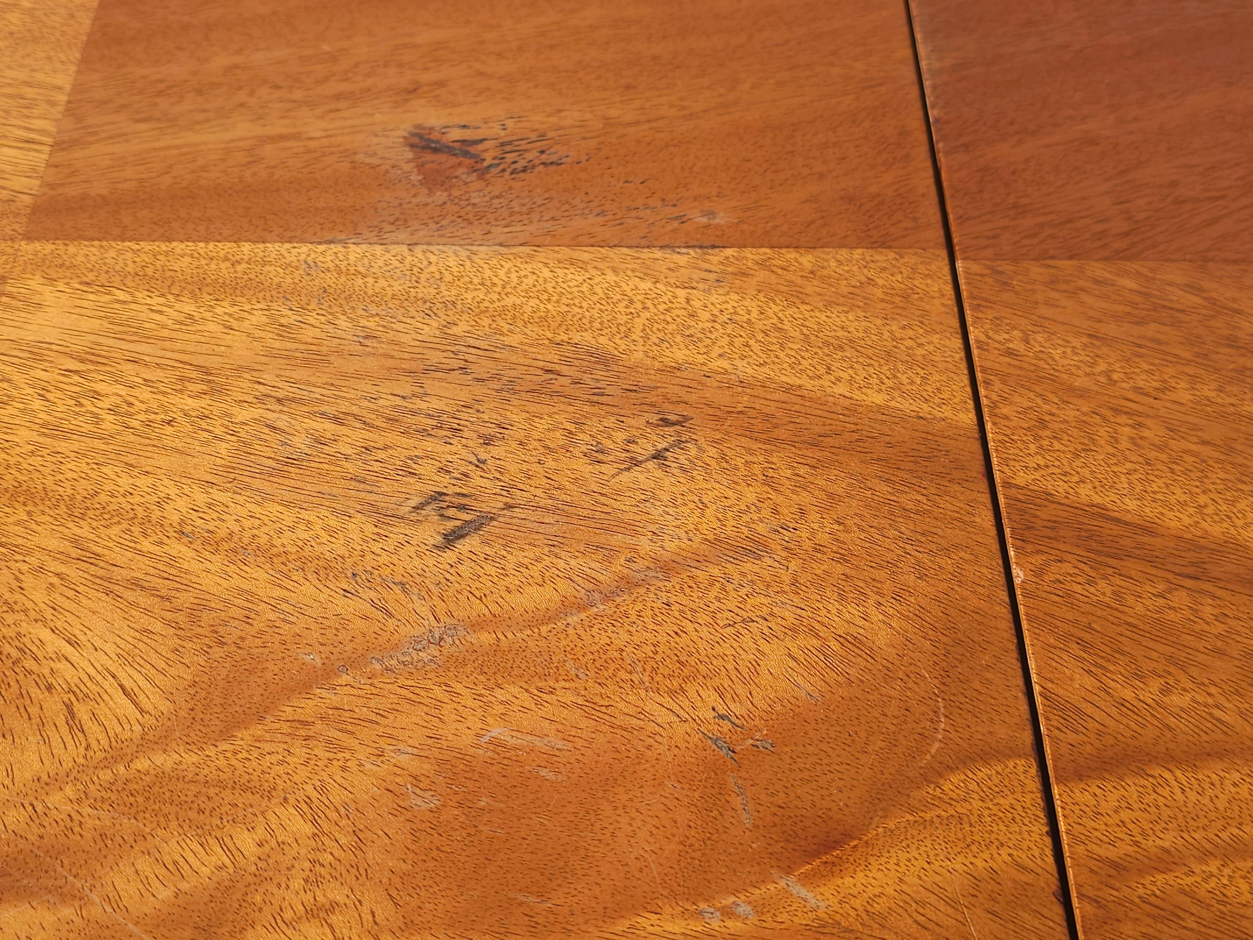 Mid Century Cross-Banded Crotched Mahogany Pembroke  Rolling Side Table For Sale 6