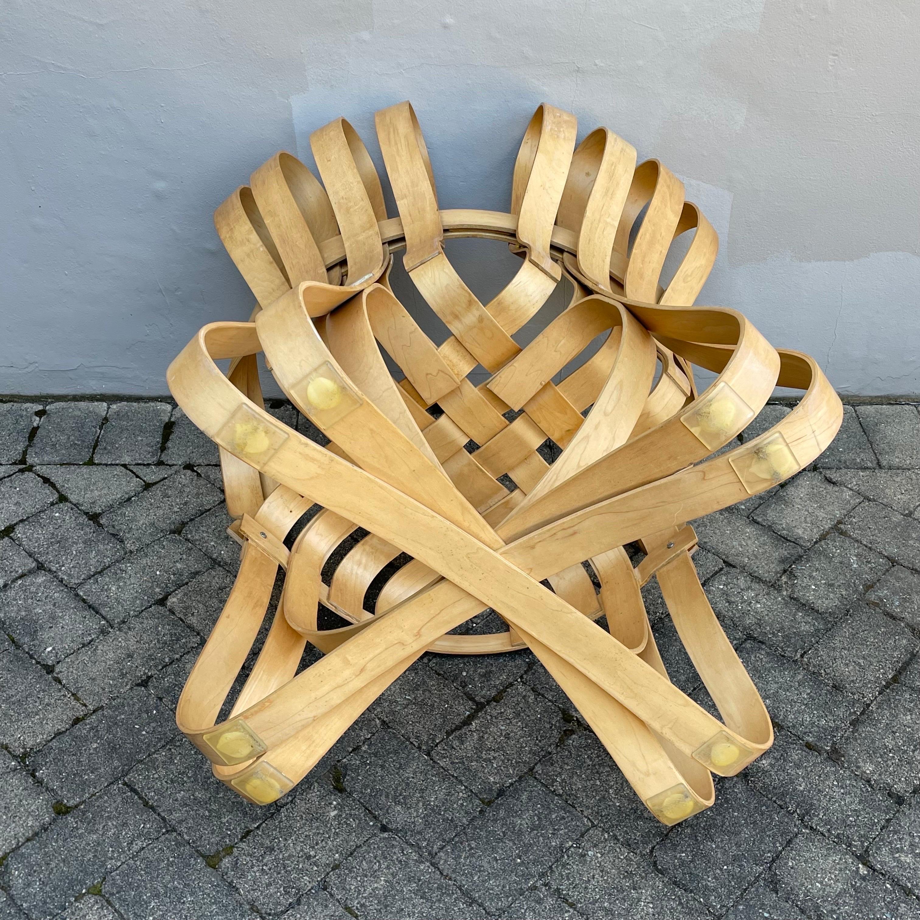 Late 20th Century Mid Century Cross Check Bent Maple Chair by Frank Gehry for Knoll, 1993 For Sale