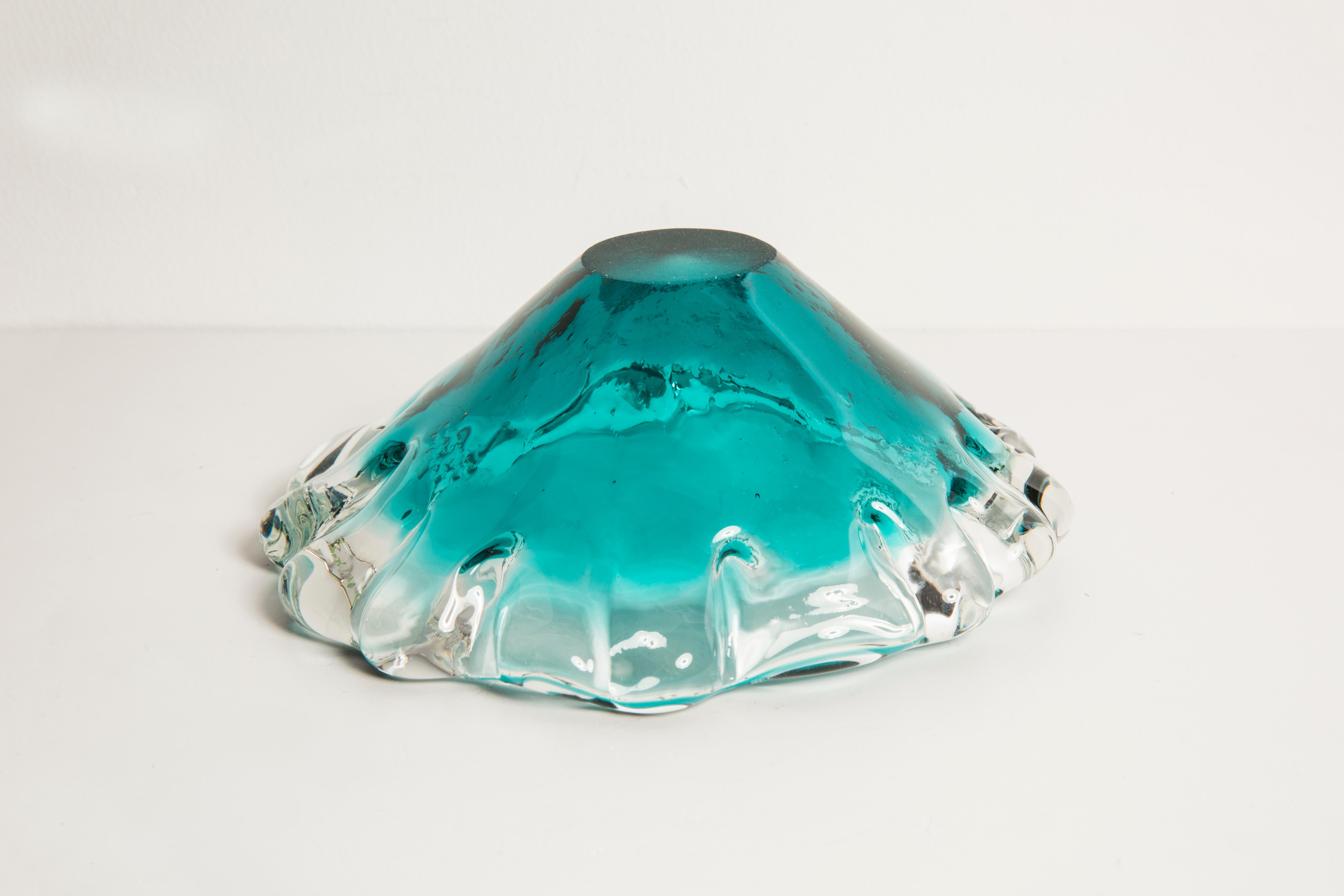 Mid Century Crystal Acqua Blue Glass Bowl, Italy, 1970s For Sale 3