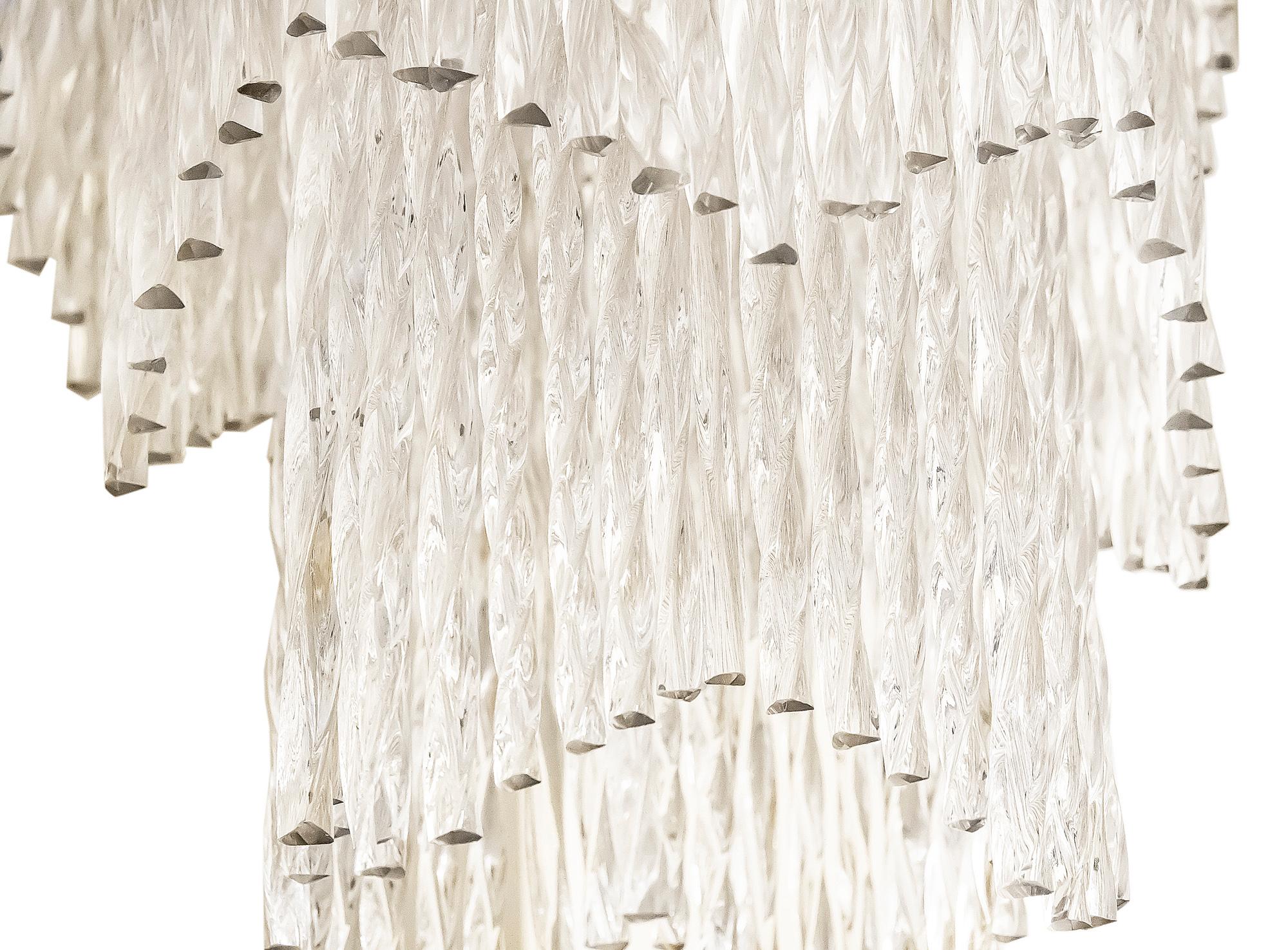 XX secolo Lampadario in cristallo e ottone di metà secolo in vendita