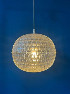 Hängeleuchte aus Kristallkugel-Acrylglas aus der Mitte des Jahrhunderts, 1970er Jahre