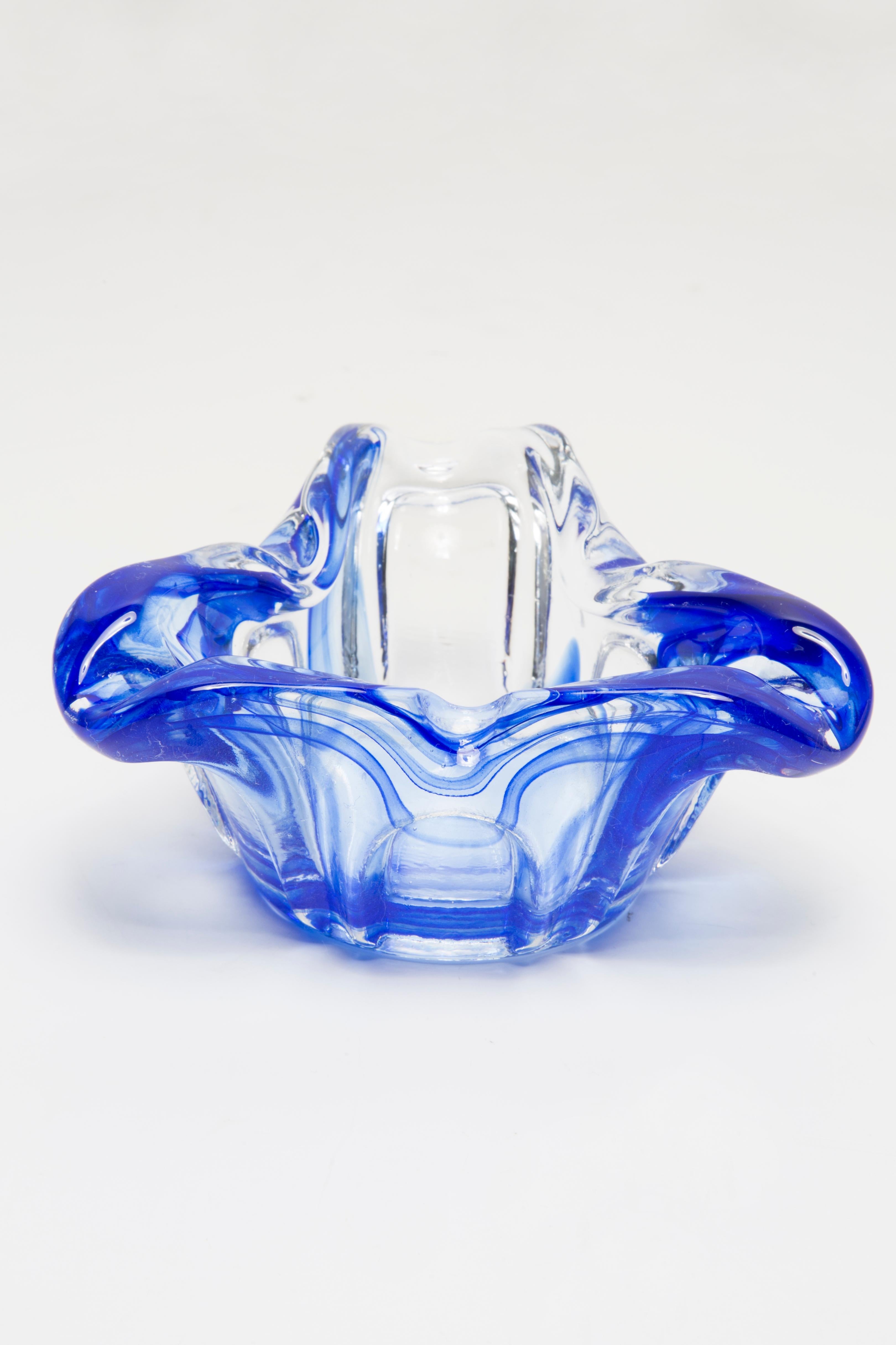 Mid Century Crystal Blue Artistic Glass Ashtray Bowl, Italy, 1970s In Good Condition For Sale In 05-080 Hornowek, PL