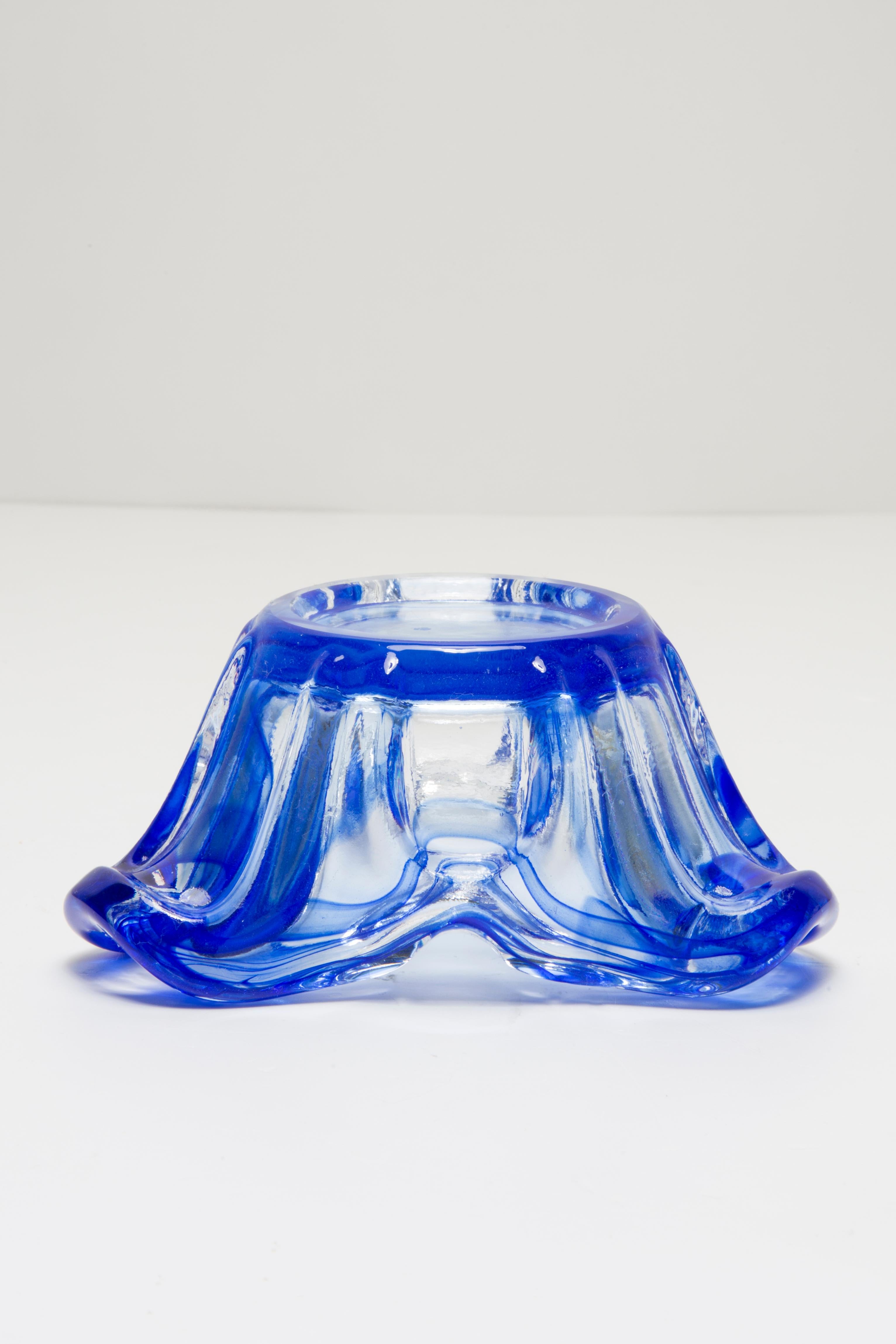 Mid Century Crystal Blue Artistic Glass Ashtray Bowl, Italy, 1970s For Sale 4
