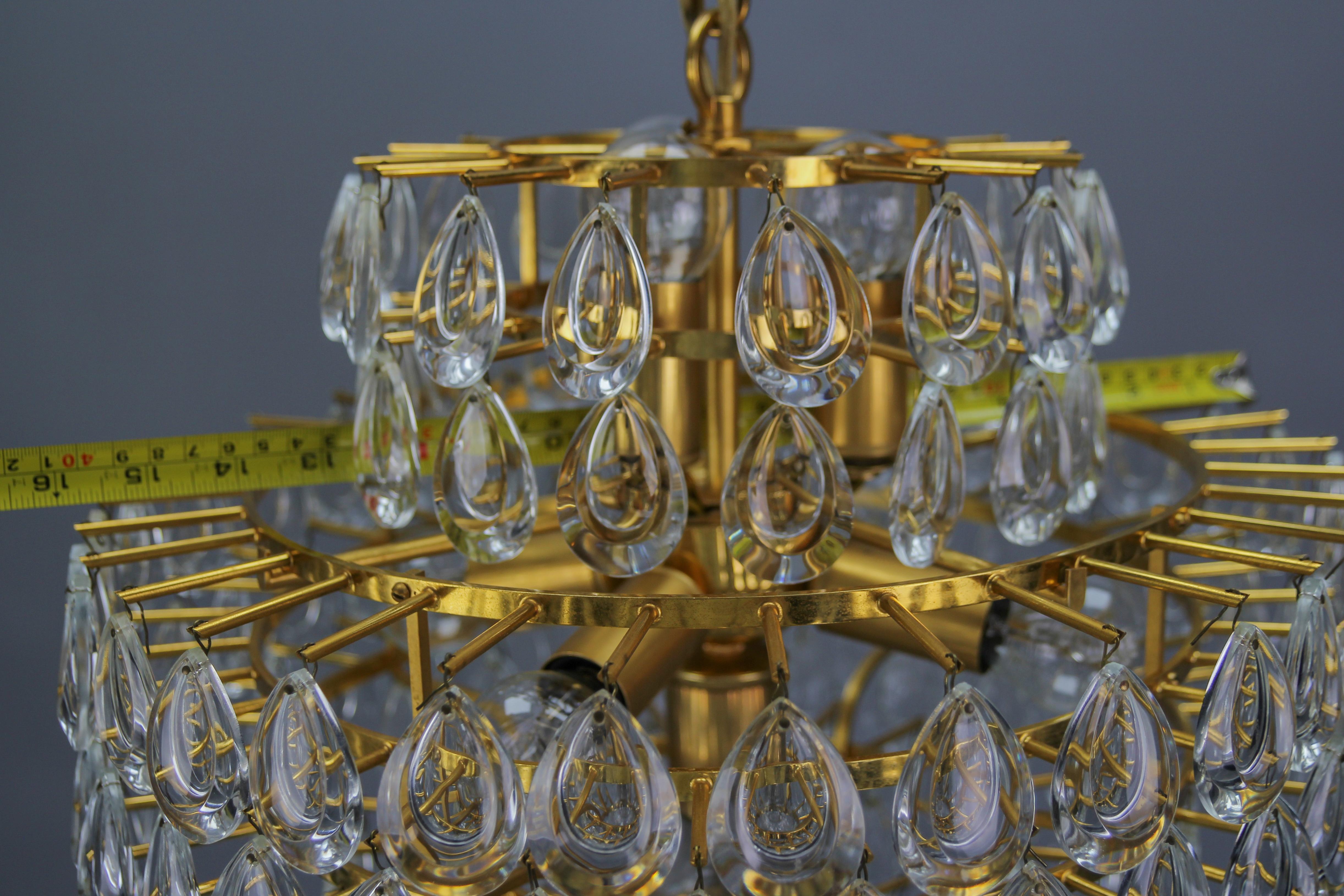 Mid-Century Crystal Glass and Gilt Brass Seven-Light Chandelier by Palwa For Sale 8