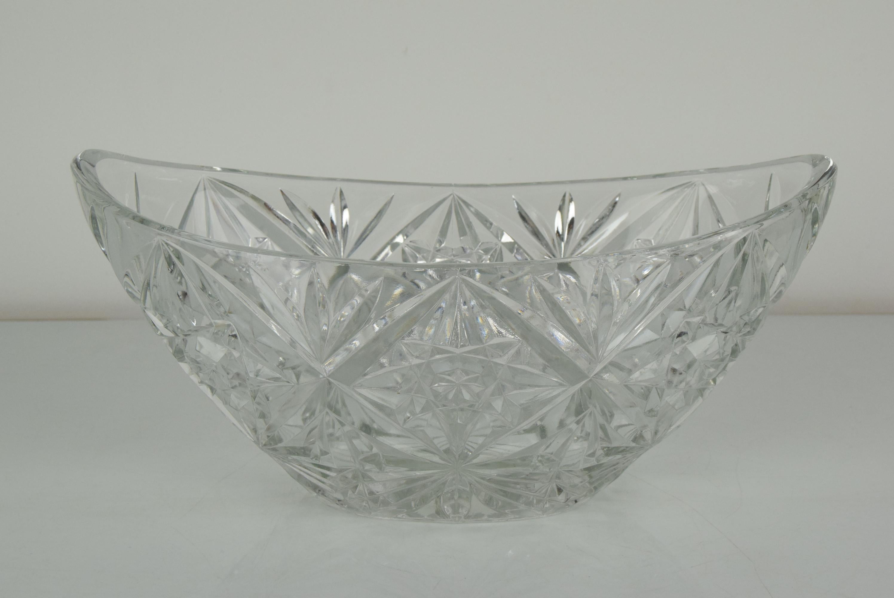 Mid-Century Modern Mid-Century Crystal Glass Bowl, 1960's For Sale