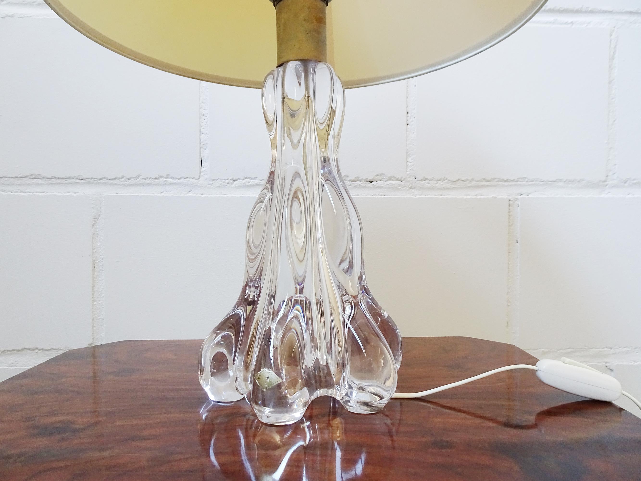 Mid-20th Century Mid-Century Crystal Glass Table Lamp by Art Vannes, France, 1960