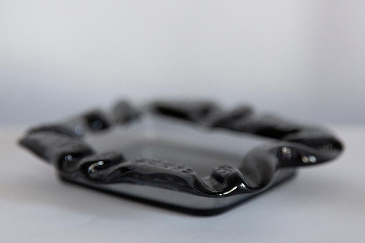 Mid Century Crystal Gray Glass Ashtray Bowl, Italy, 1970s For Sale 1