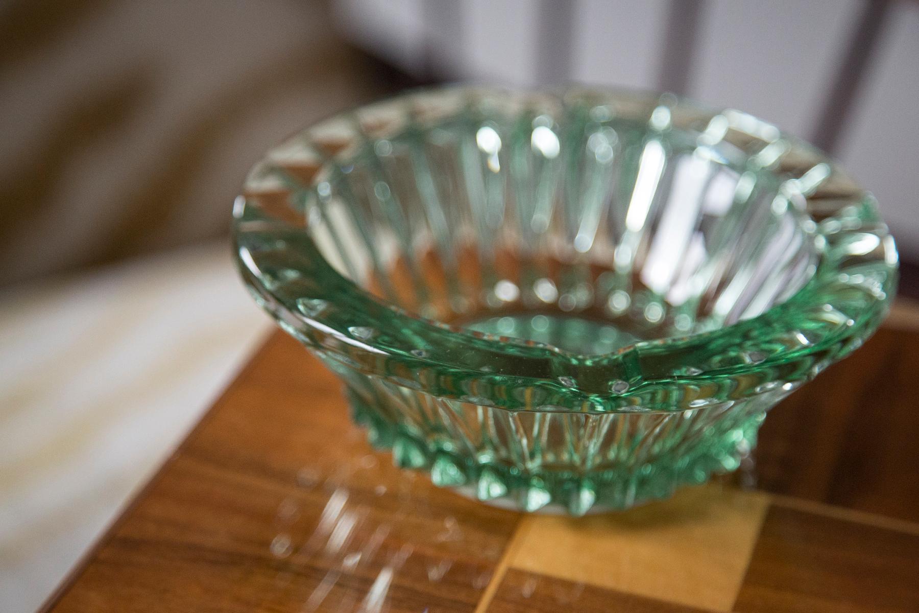 Italian Mid Century Crystal Green Glass Ashtray Bowl, Italy, 1970s For Sale