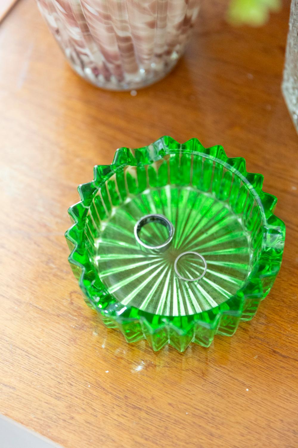 Italian Midcentury Crystal Green Glass Bowl Ashtray, Italy, 1970s For Sale