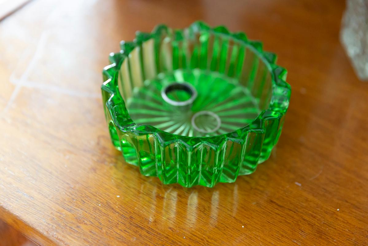 Midcentury Crystal Green Glass Bowl Ashtray, Italy, 1970s For Sale 3