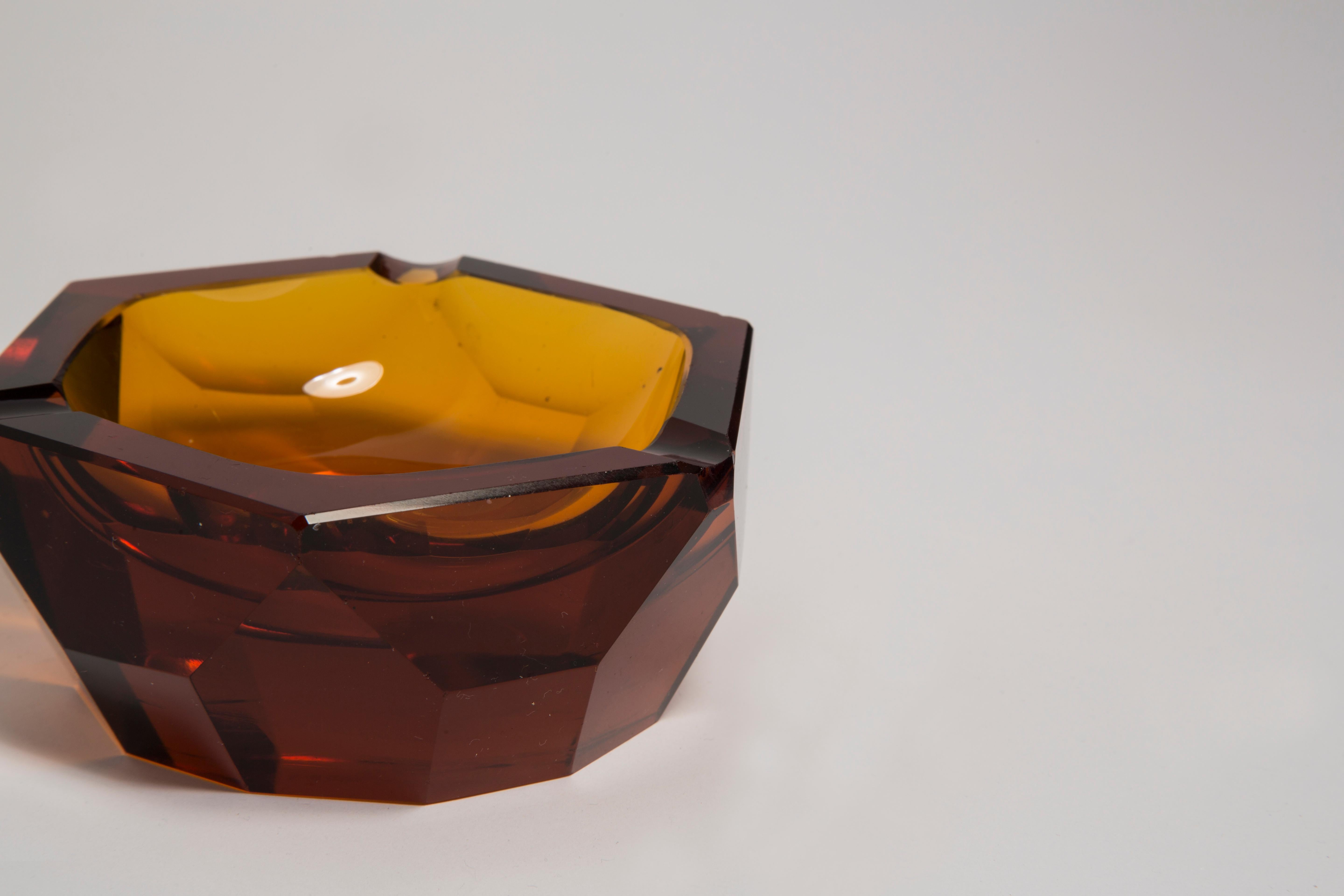 Mid Century Crystal Mustard Yellow Glass Ashtray Bowl, Italy, 1970s For Sale 6