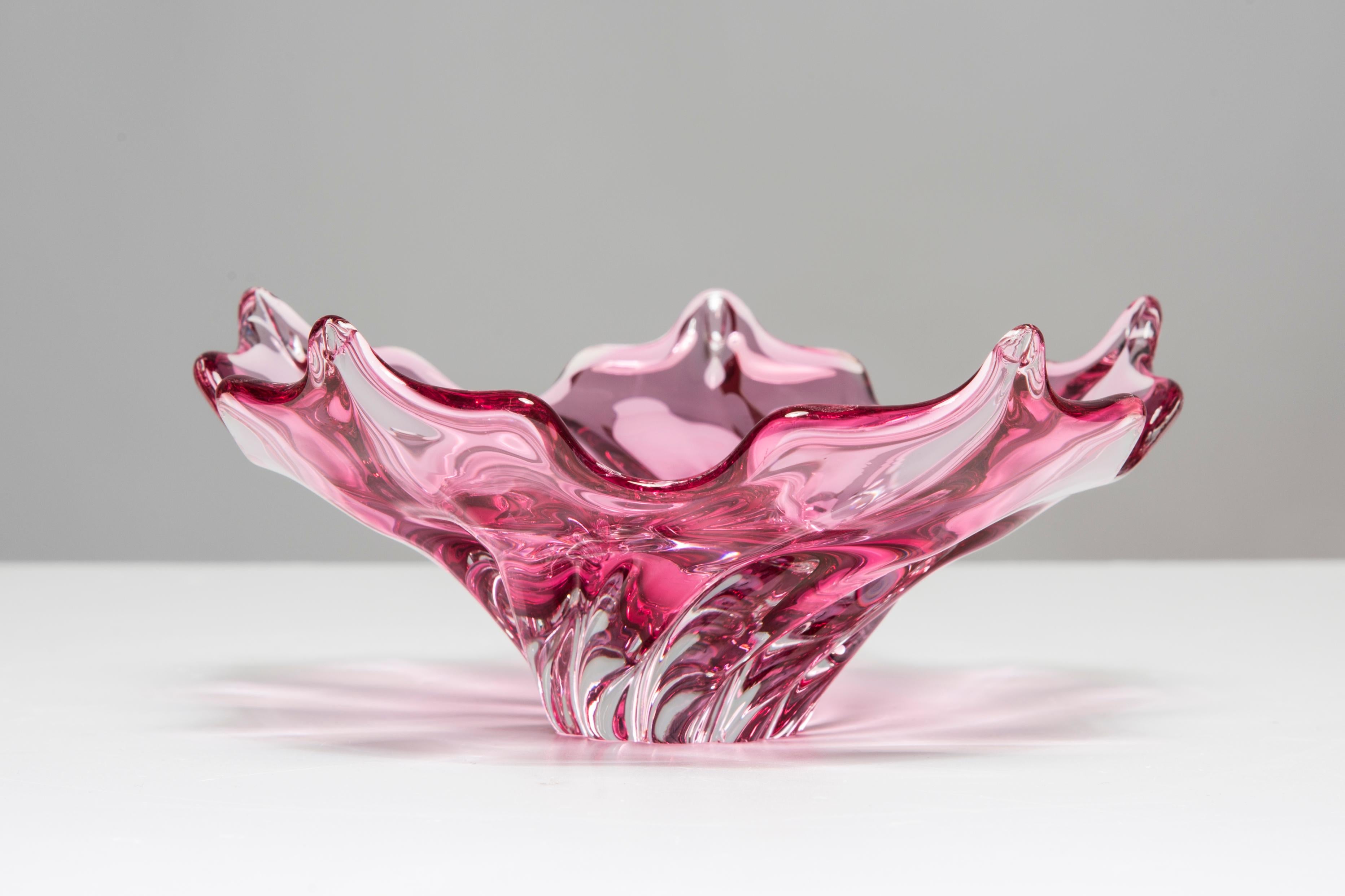 Mid Century Crystal Pink Glass Bowl, Italy, 1970s For Sale 3