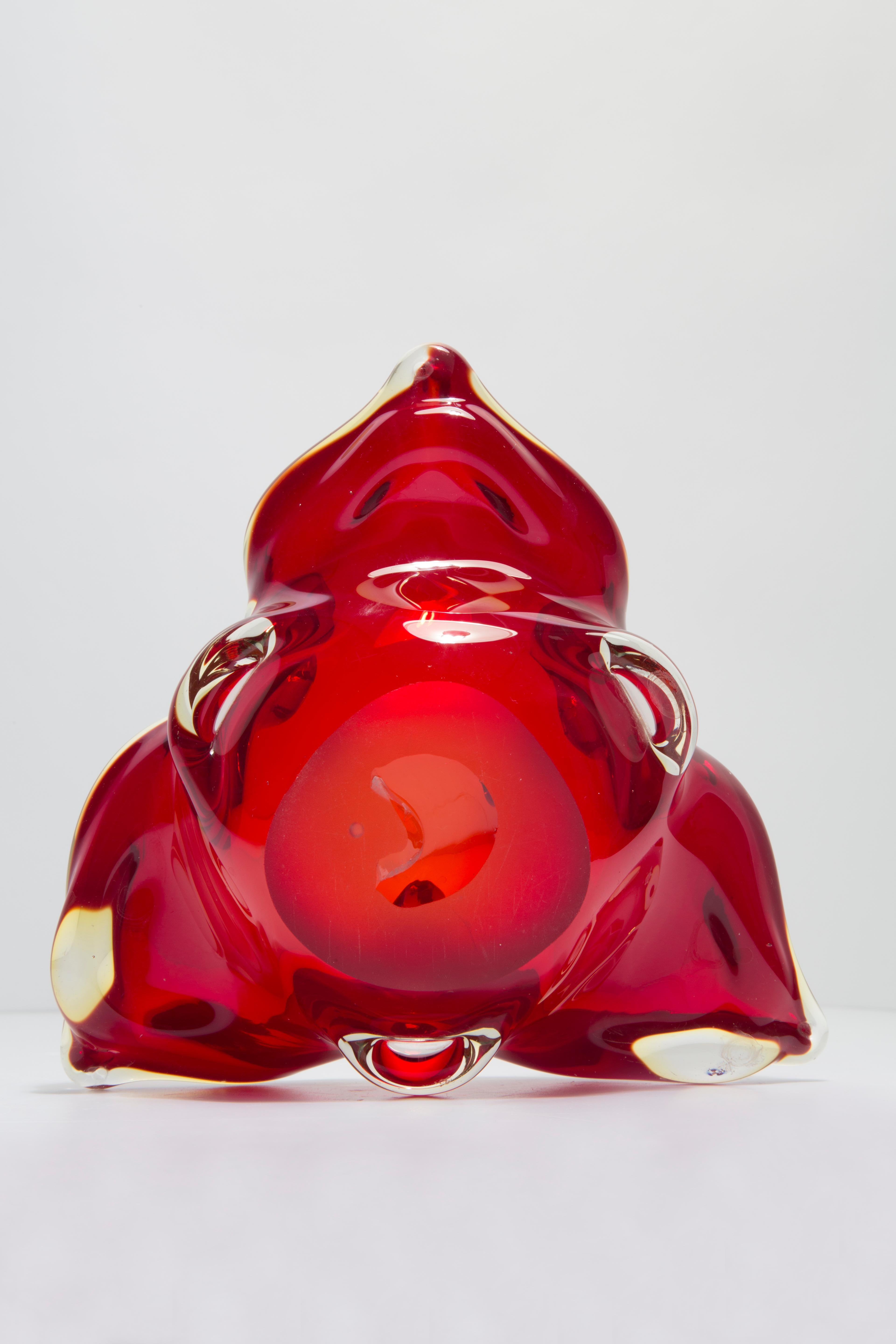 Mid Century Crystal Red Artistic Glass Ashtray Bowl, Italy, 1970s For Sale 5