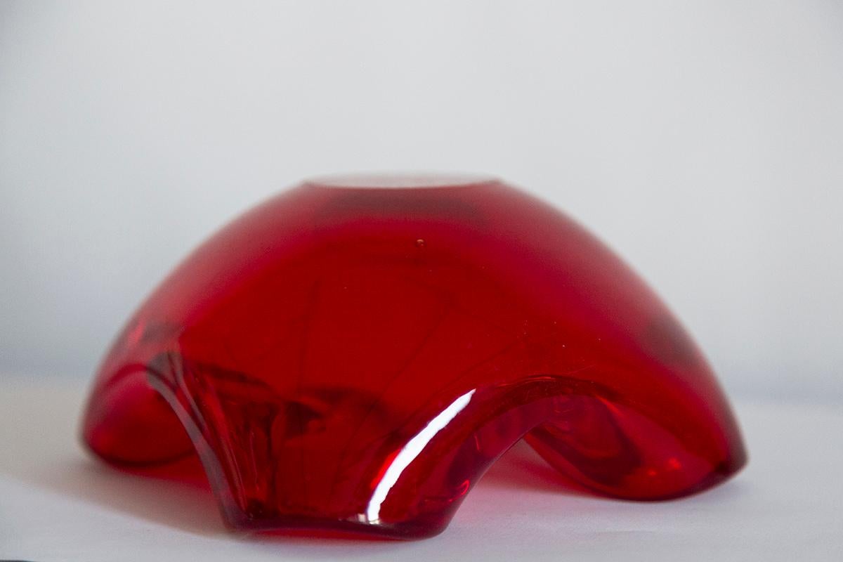Mid Century Crystal Red Glass Ashtray Bowl, Italy, 1970s For Sale 6