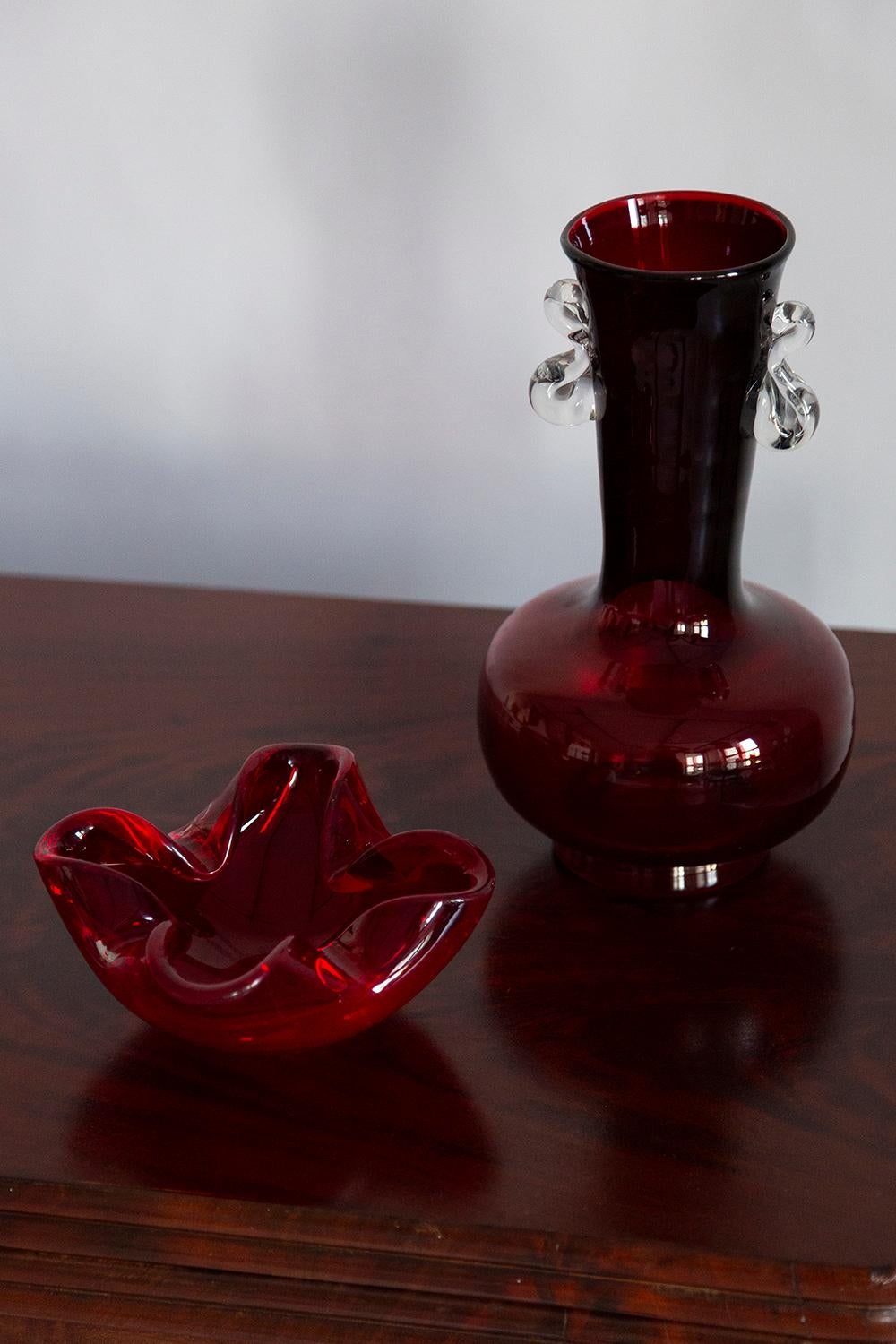 Mid Century Crystal Red Glass Ashtray Bowl, Italy, 1970s In Good Condition For Sale In 05-080 Hornowek, PL