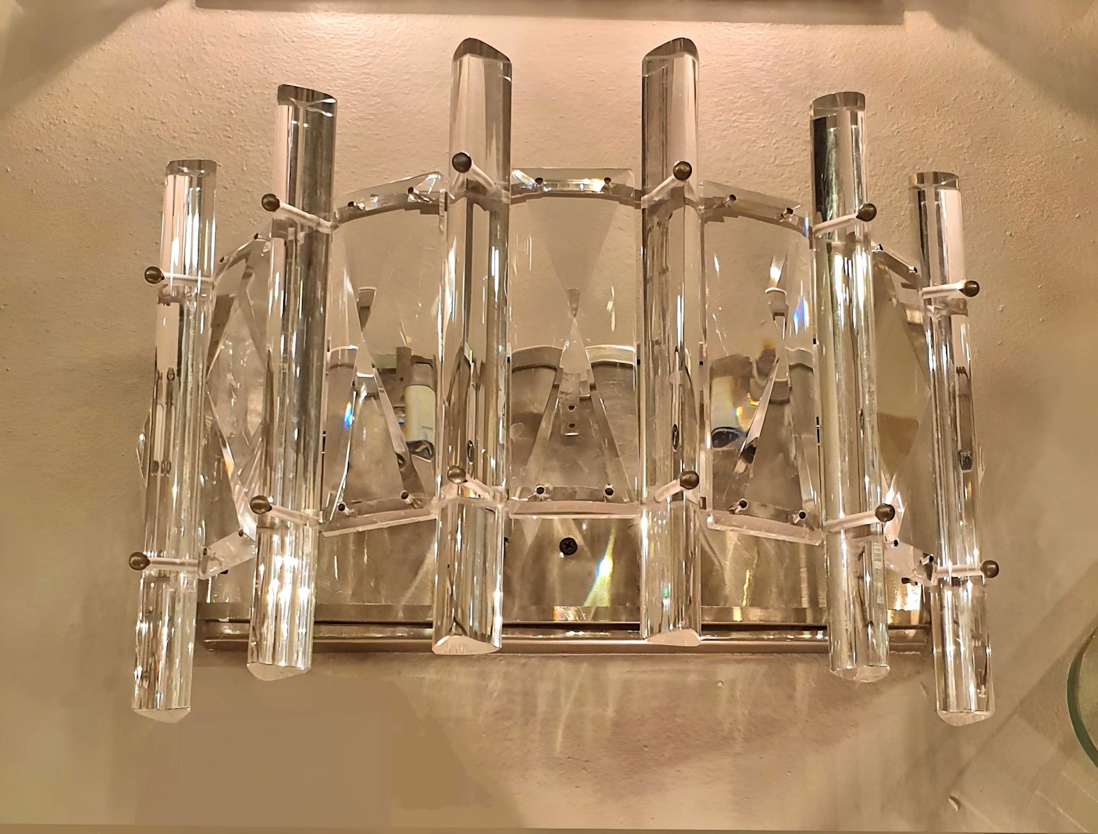 Apliques de cristal modernos de mediados de siglo - un par Francés en venta