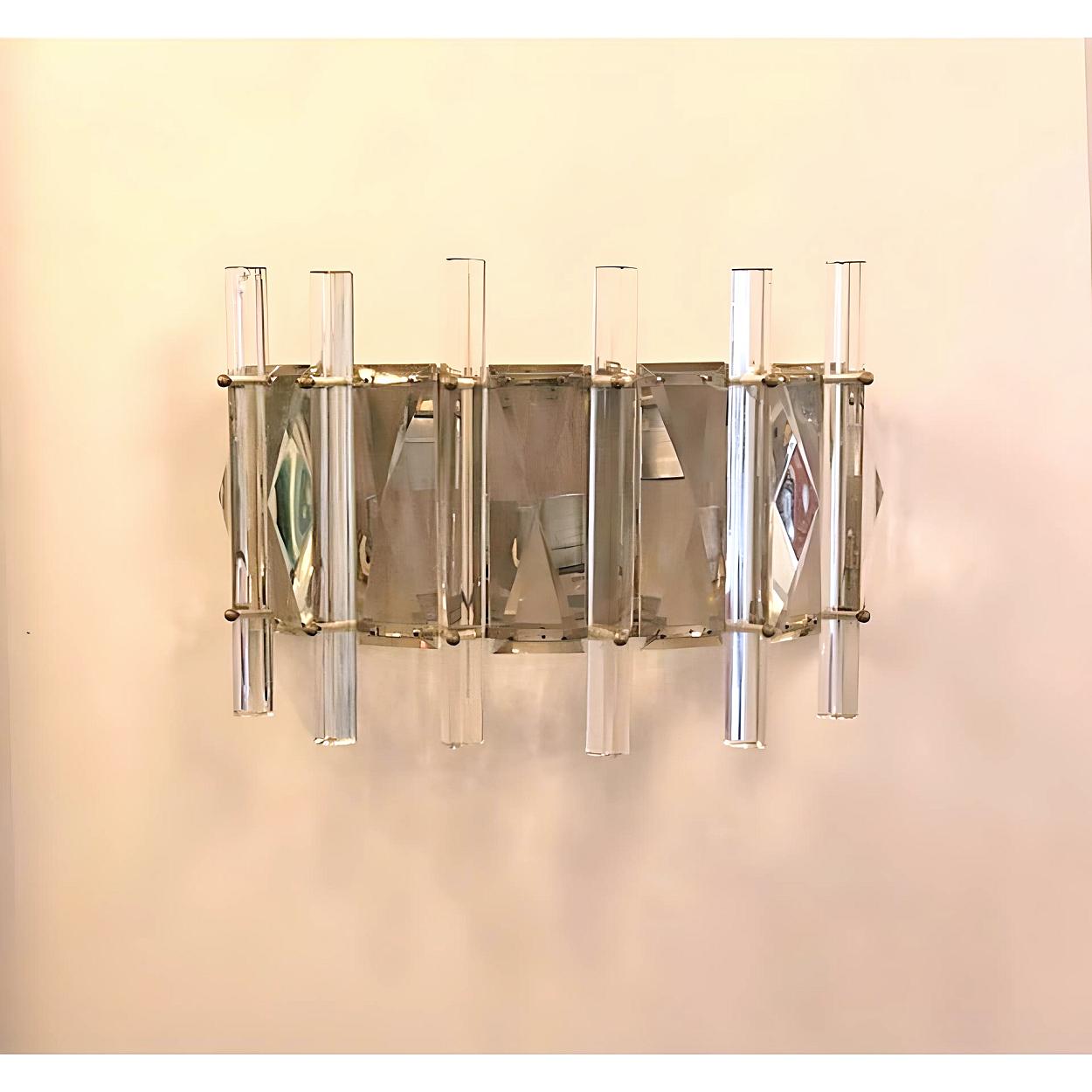 Apliques de cristal modernos de mediados de siglo - un par Cristal en venta
