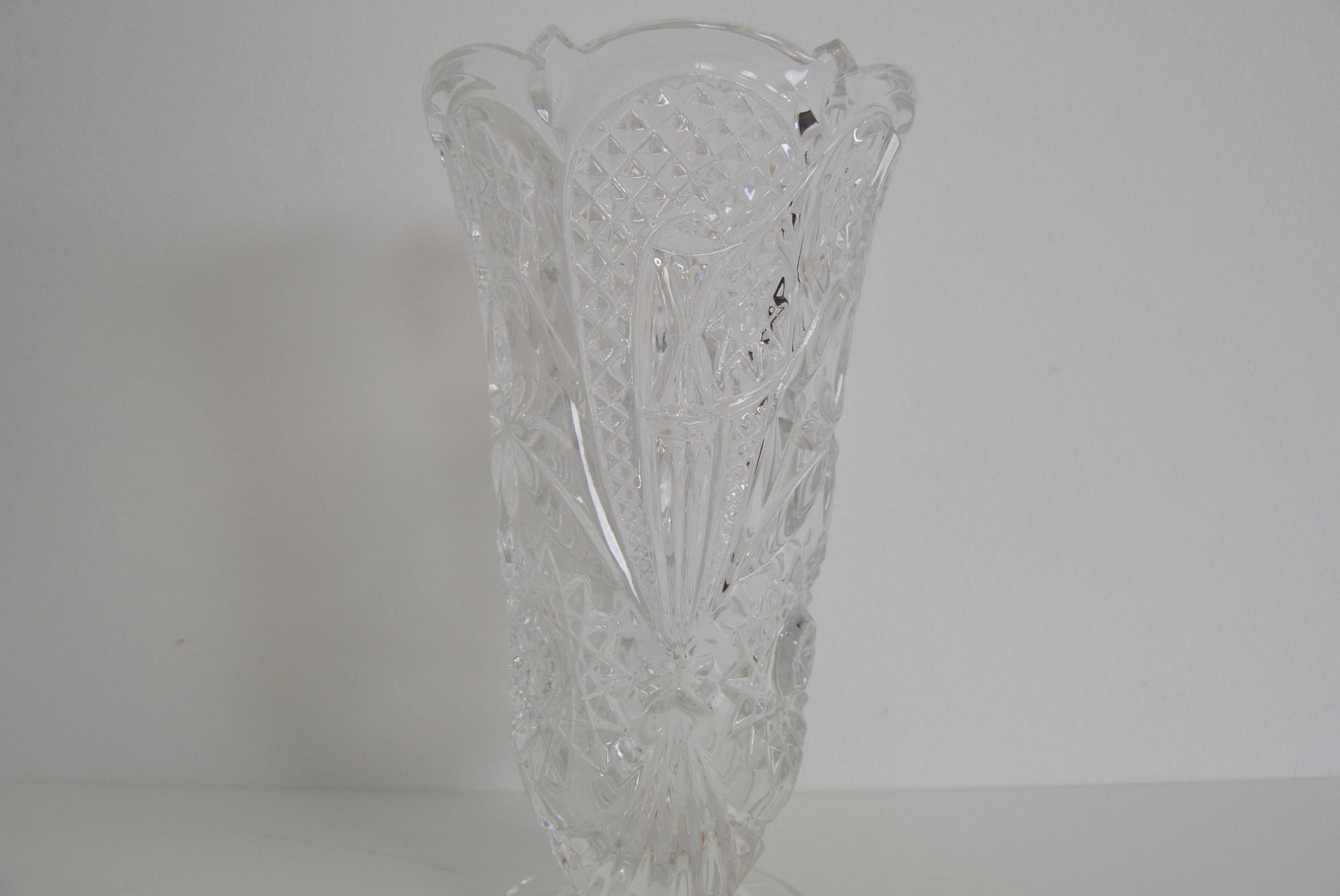 Mid-Century Crystal Vase, Bohemia, 1950's For Sale 2