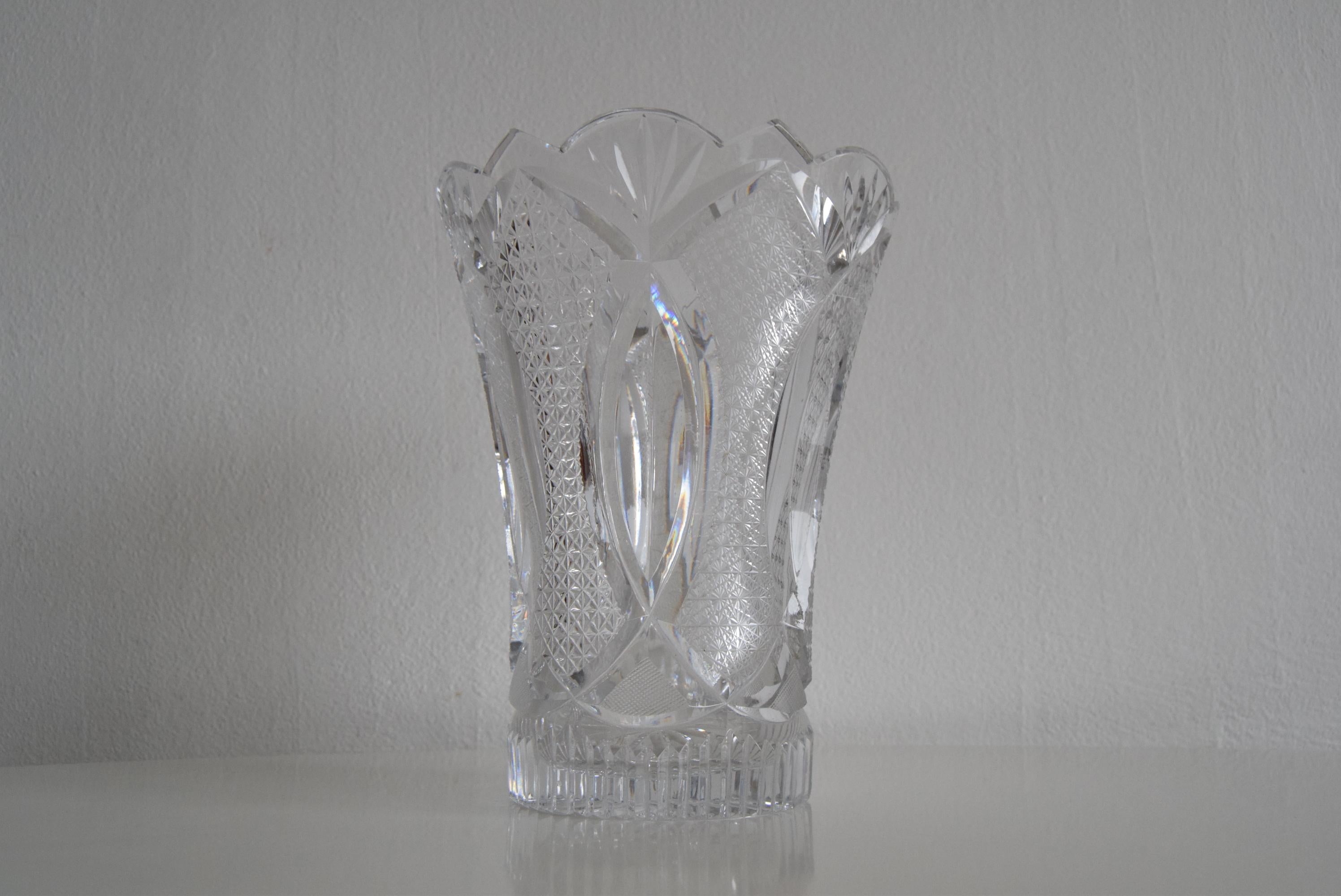Mid-century Crystal Vase, Glasswork Novy Bor, 1960's.  For Sale 5