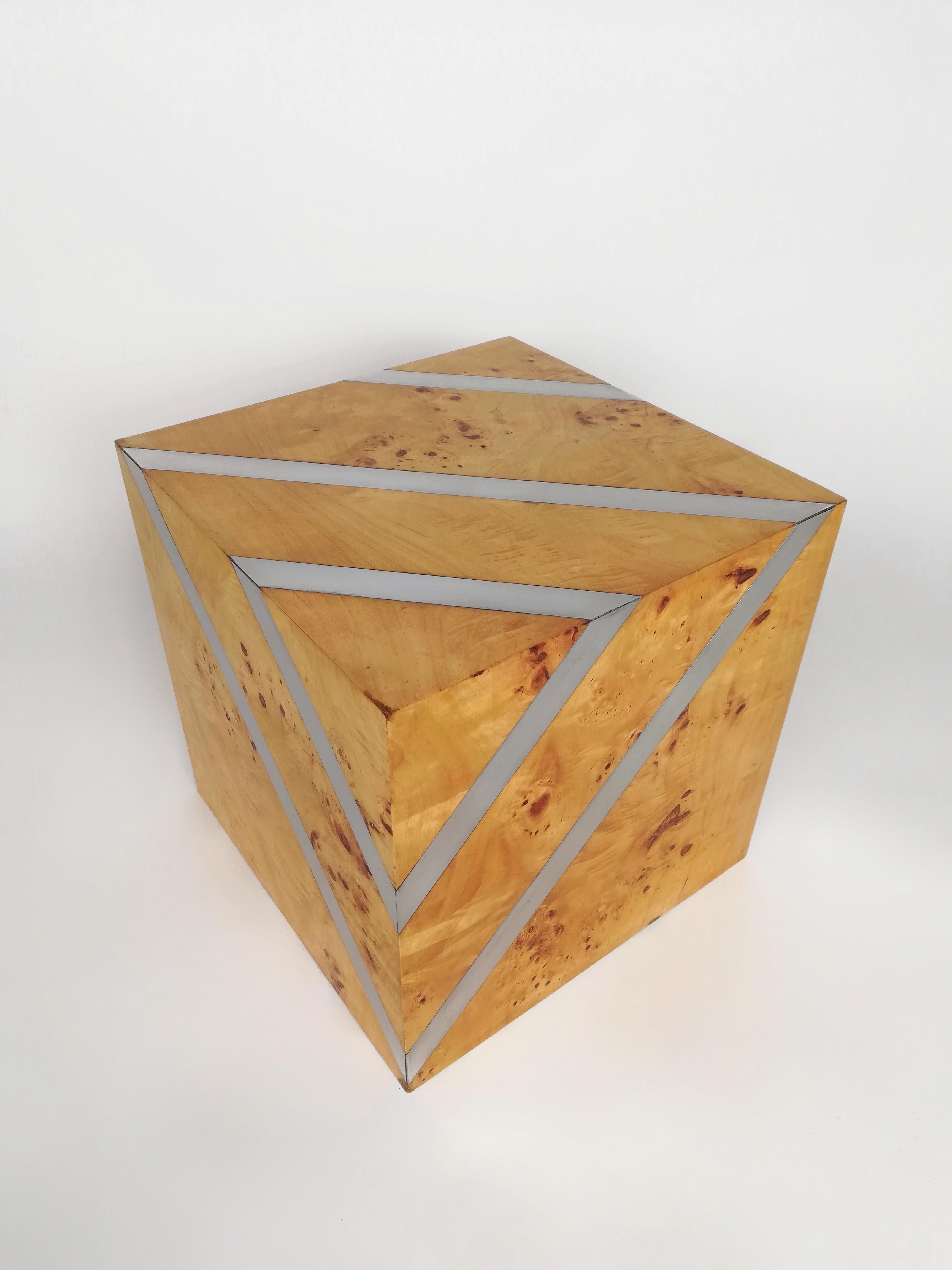 Mid-Century Modern Mid-Century Cube End Table in Birch Burl & Chromed Metal, Italy, 1970s For Sale